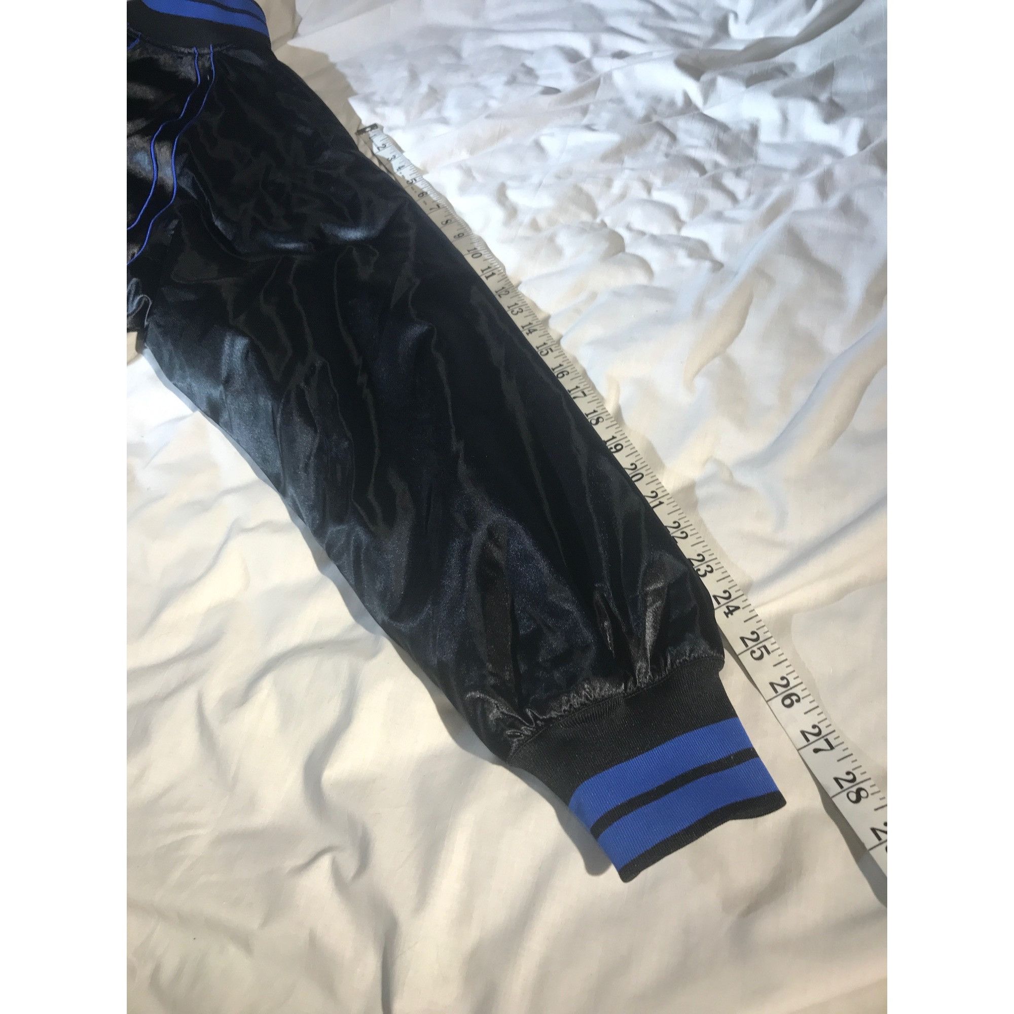 Jordan Brand Air Jordan 1 Wings Retro Royal Authentic Black Satin Jacket Size US XXL / EU 58 / 5 - 8 Thumbnail