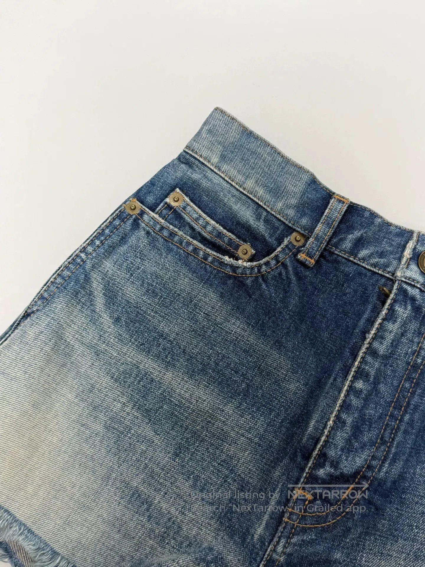Saint Laurent Paris SAINT LAURENT Women's Denim Shorts. Size 25" / US 0 / IT 36 - 3 Thumbnail