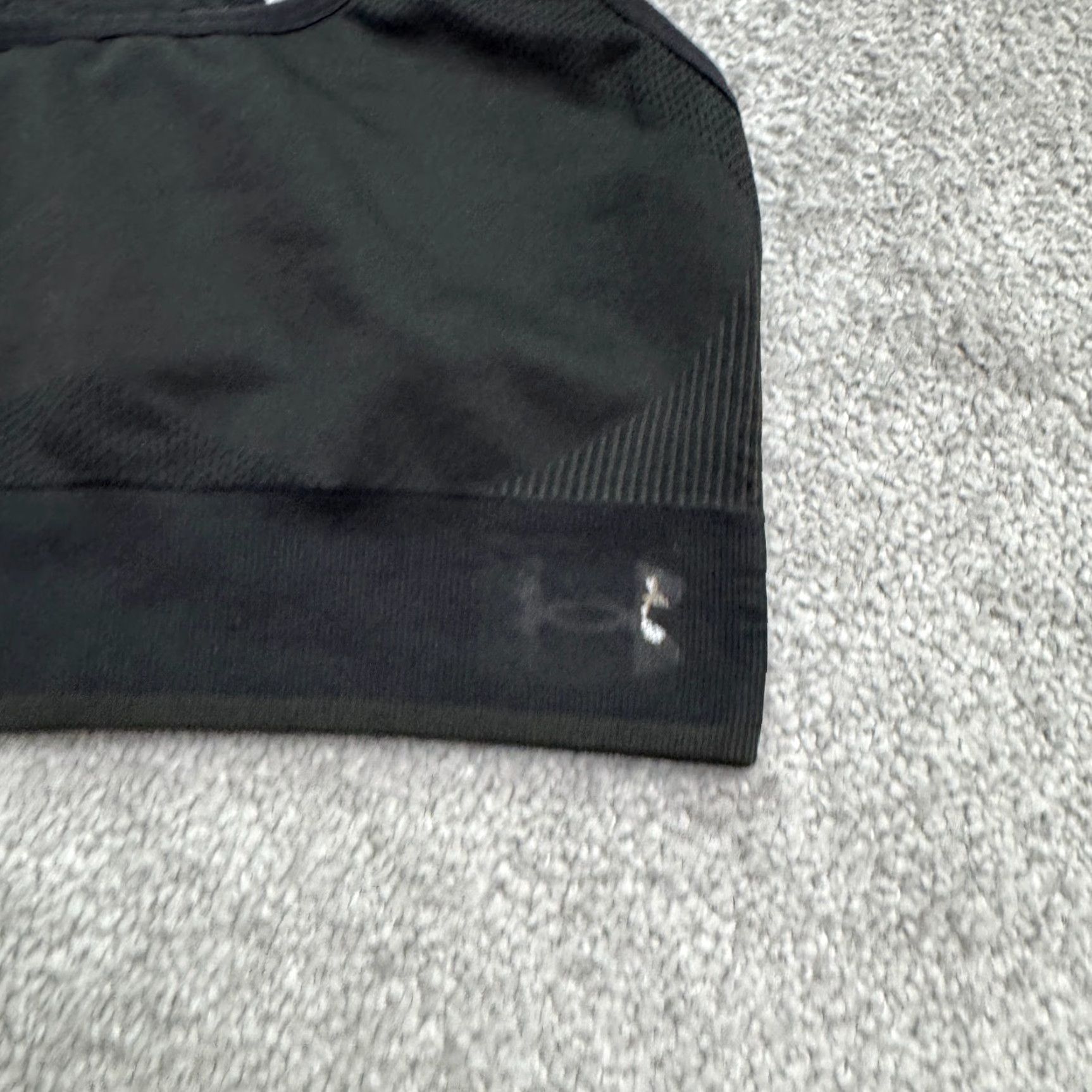 Under Armour VINTAGE Under Armour Women's Sports Bra Racerback Activewear Small Black Breathable Support Gym Size S / US 4 / IT 40 - 3 Thumbnail