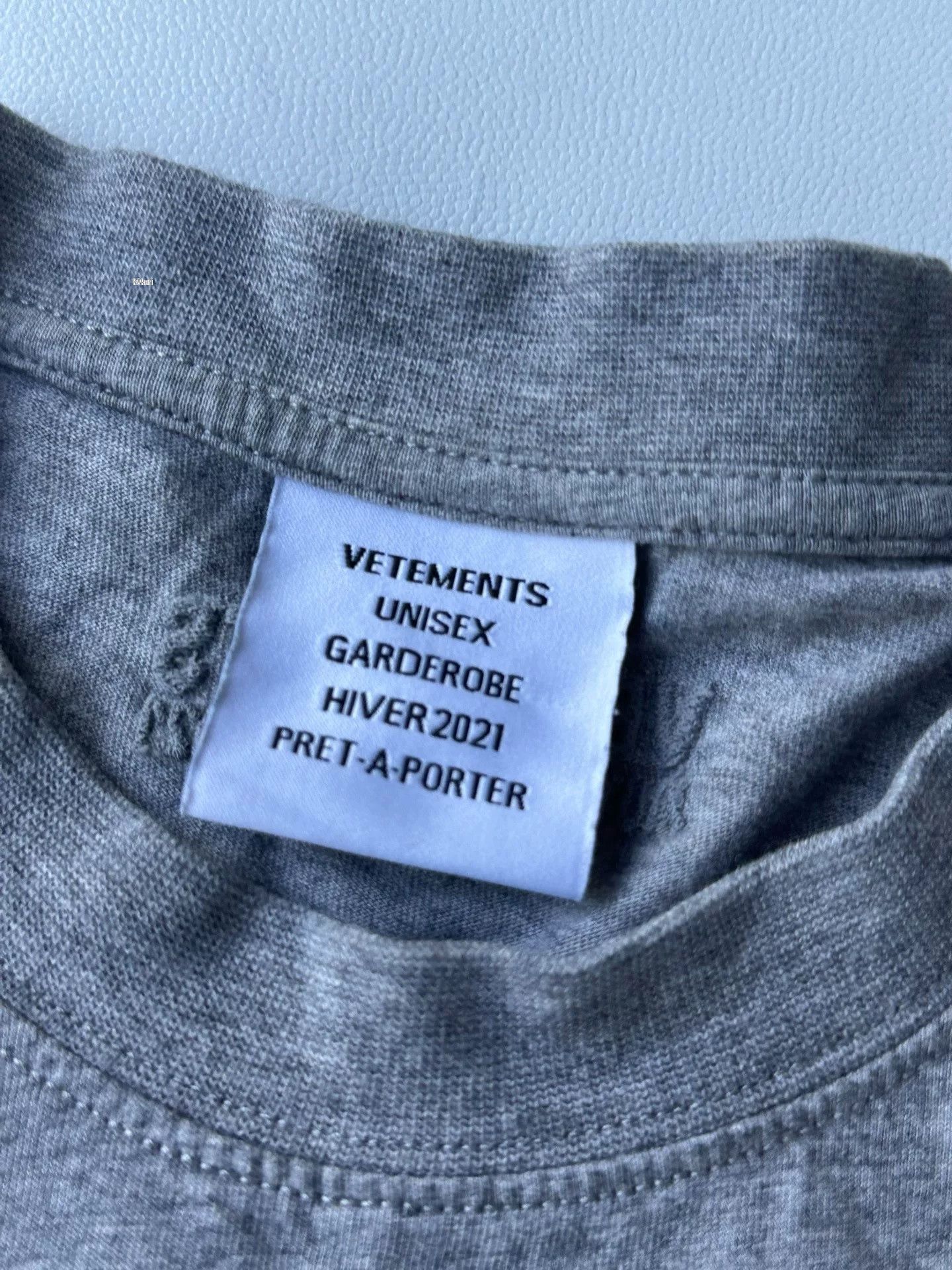 Vetements Vetements Smiley Short Sleeve Size US S / EU 44-46 / 1 - 2 Thumbnail