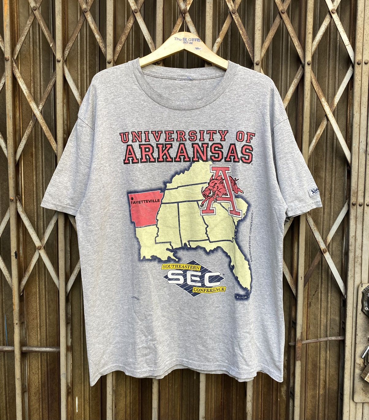 Nutmeg Vintage Nutmeg x Lee Sport 'University of Arkansas' Tee Size US XL / EU 56 / 4 - 1 Thumbnail