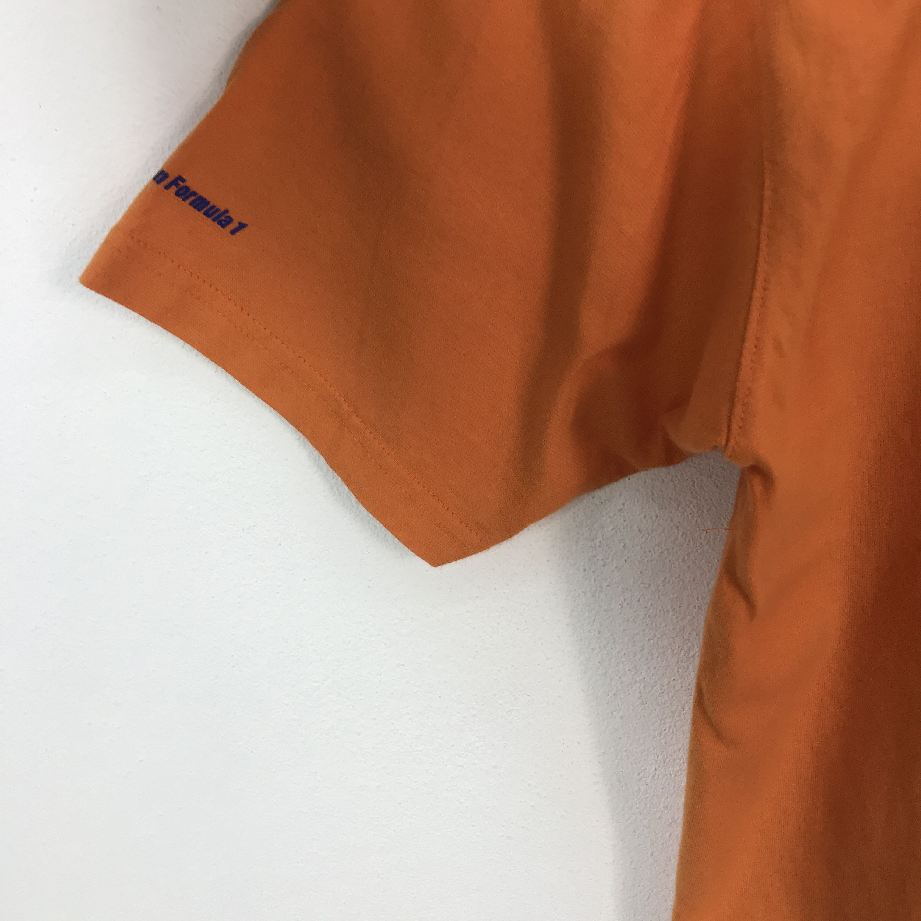 Benetton benetton formula 1 racing team tshirts Size US L / EU 52-54 / 3 - 7 Thumbnail