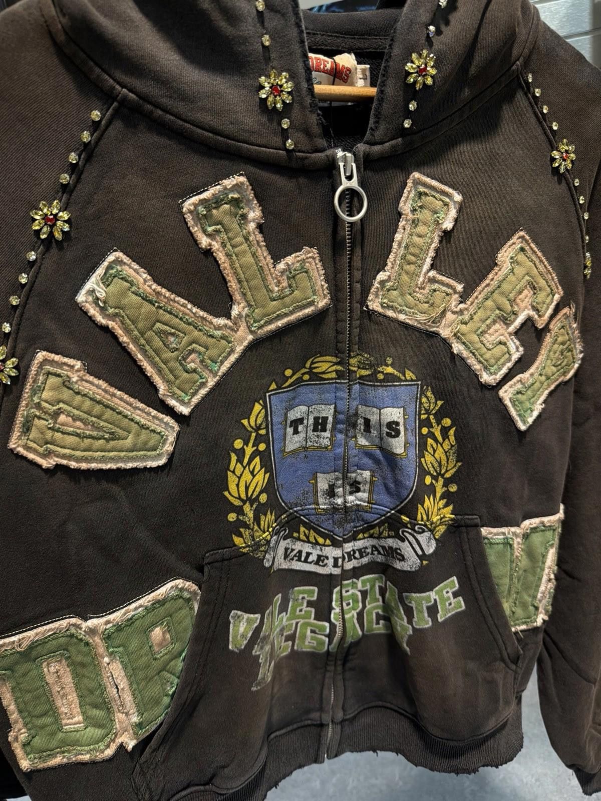 Vale L - Vale Zip Up Black Stone Studded Hoodie Authentic Valley Size US L / EU 52-54 / 3 - 5 Thumbnail