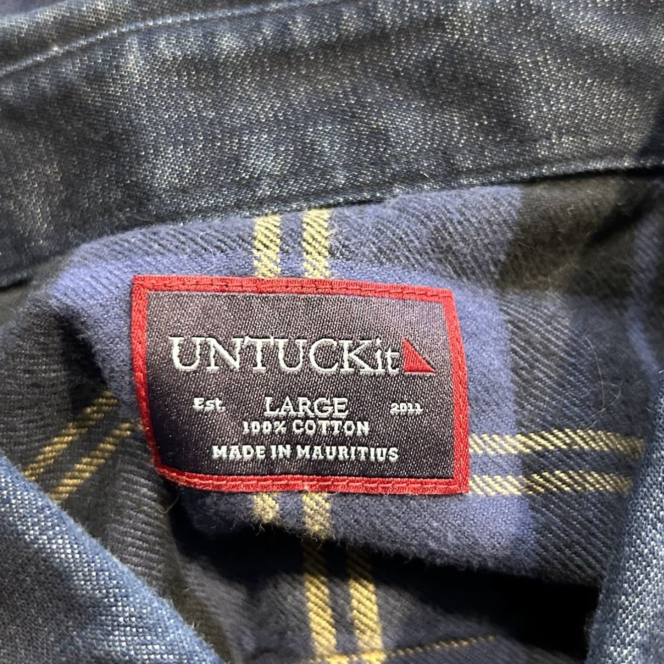 UNTUCKit UNTUCKit Shirt Mens Large Blue Plaid Flannel Long Sleeve Button Up Size US L / EU 52-54 / 3 - 4 Thumbnail