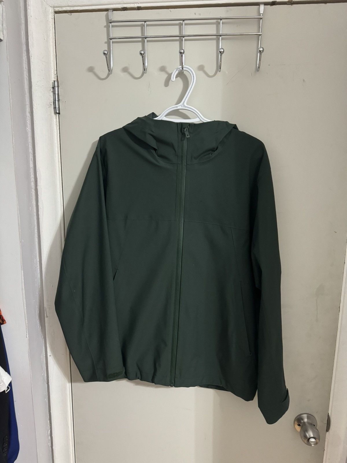 Uniqlo Uniqlo water resistance jacket Size US M / EU 48-50 / 2 - 1 Thumbnail