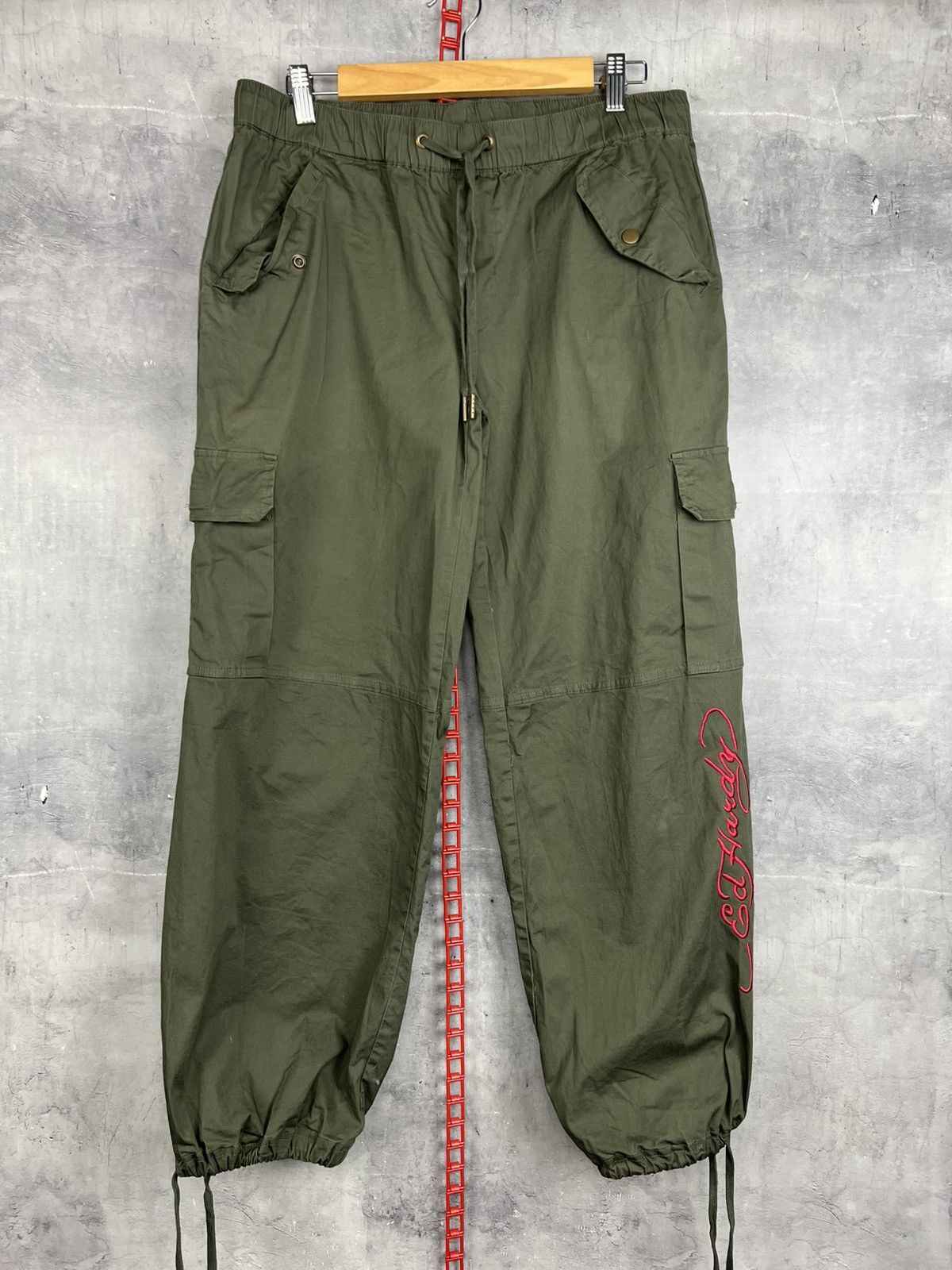 Ed Hardy ED HARDY TRUE TO MY LOVE CARGO PANTS SIZE L Size 33" - 3 Thumbnail