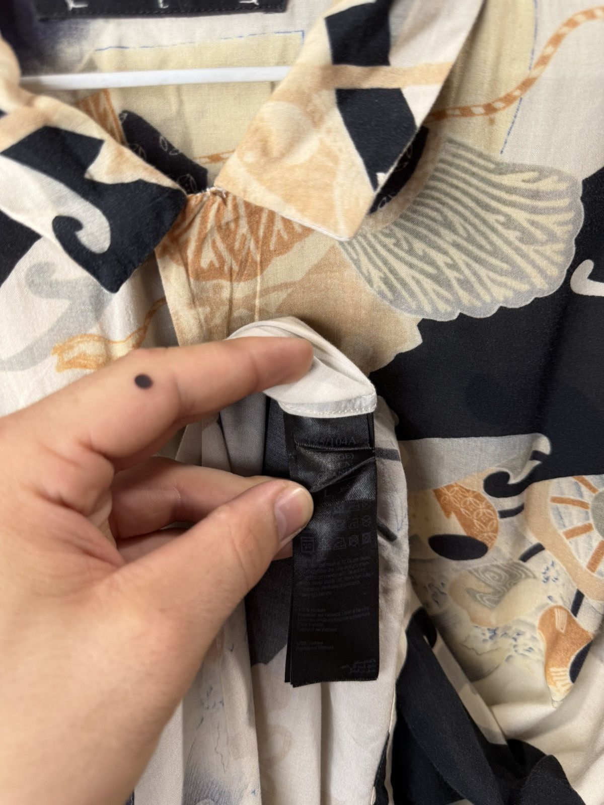 Allsaints AllSaints Pattern Japan Fish Print Shirt Luxury Retro Style Size US L / EU 52-54 / 3 - 6 Thumbnail