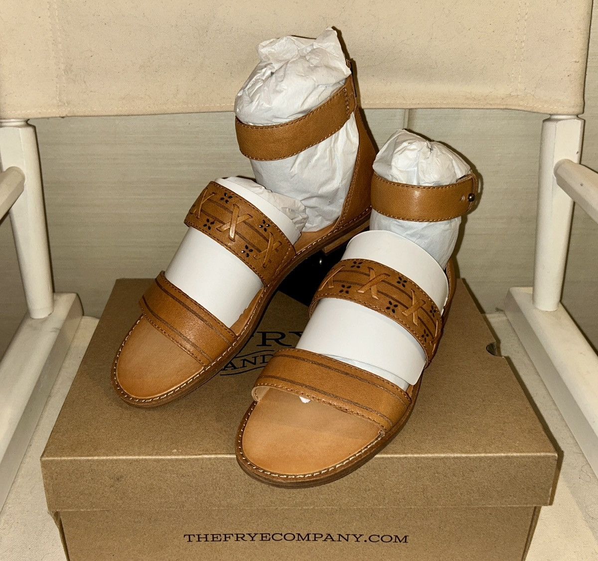 Frye Frye & Co “Evie” Leather Whipstitch Sandal Size 9 Size US 9 / IT 39 - 2 Thumbnail