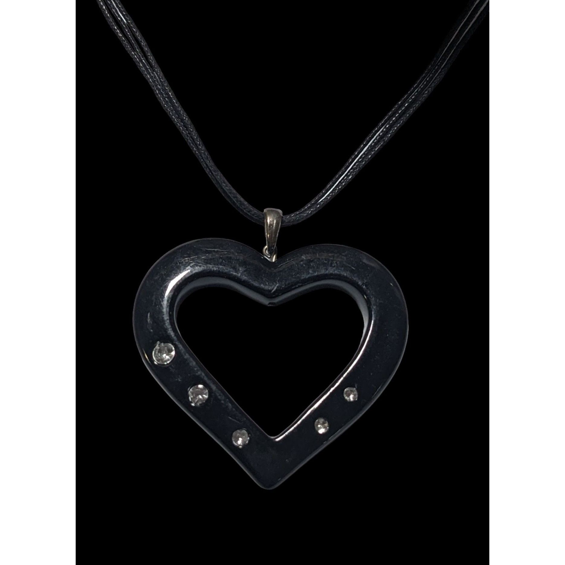 Other Glam Goth Open Heart Black Pendant Necklace Size ONE SIZE - 2 Thumbnail