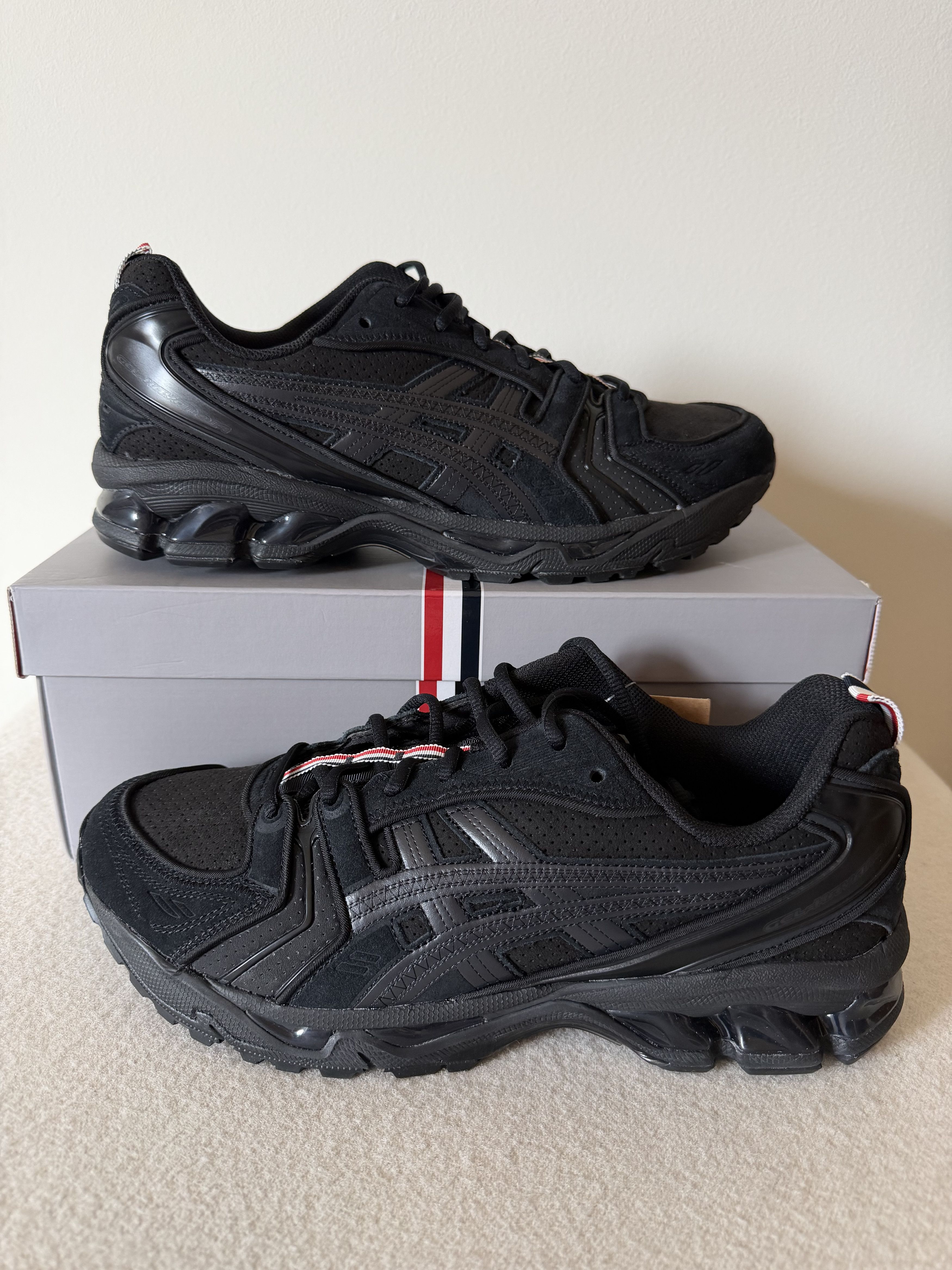 Thom Browne Thom Browne Asics Gel Kayano 14 in Black Size US 10.5 / EU 43-44 - 2 Thumbnail