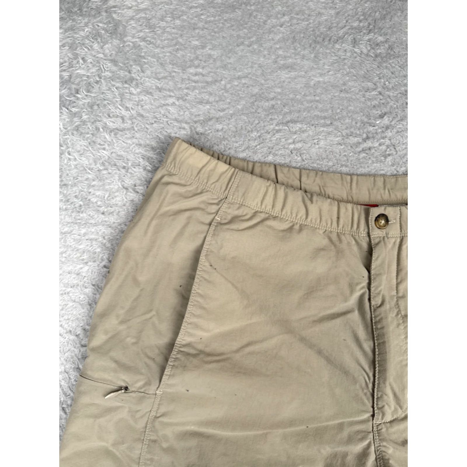 The North Face The North Face Shorts Womens Medium Beige Utility Nylon Hiking Zip Pockets Hike Size 32" / US 10 / IT 46 - 4 Thumbnail