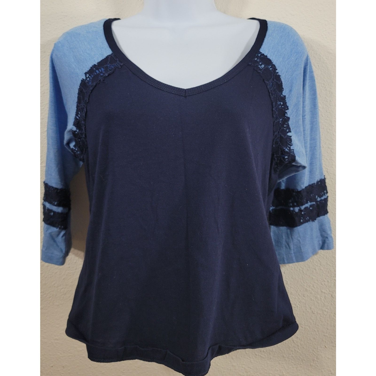 Other Energie Navy Blue Light Blue Heathered Raglan 3/4 Sleeves Size L / US 10 / IT 46 - 1 Thumbnail