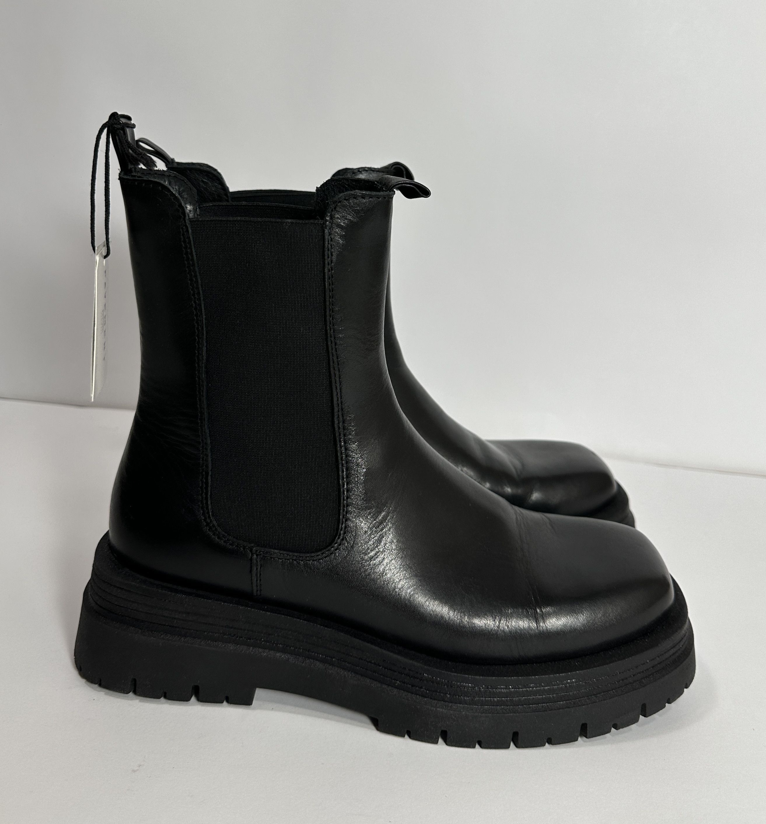 image of Pavement Ankle Boots Black Leather, Women's (Size 7)