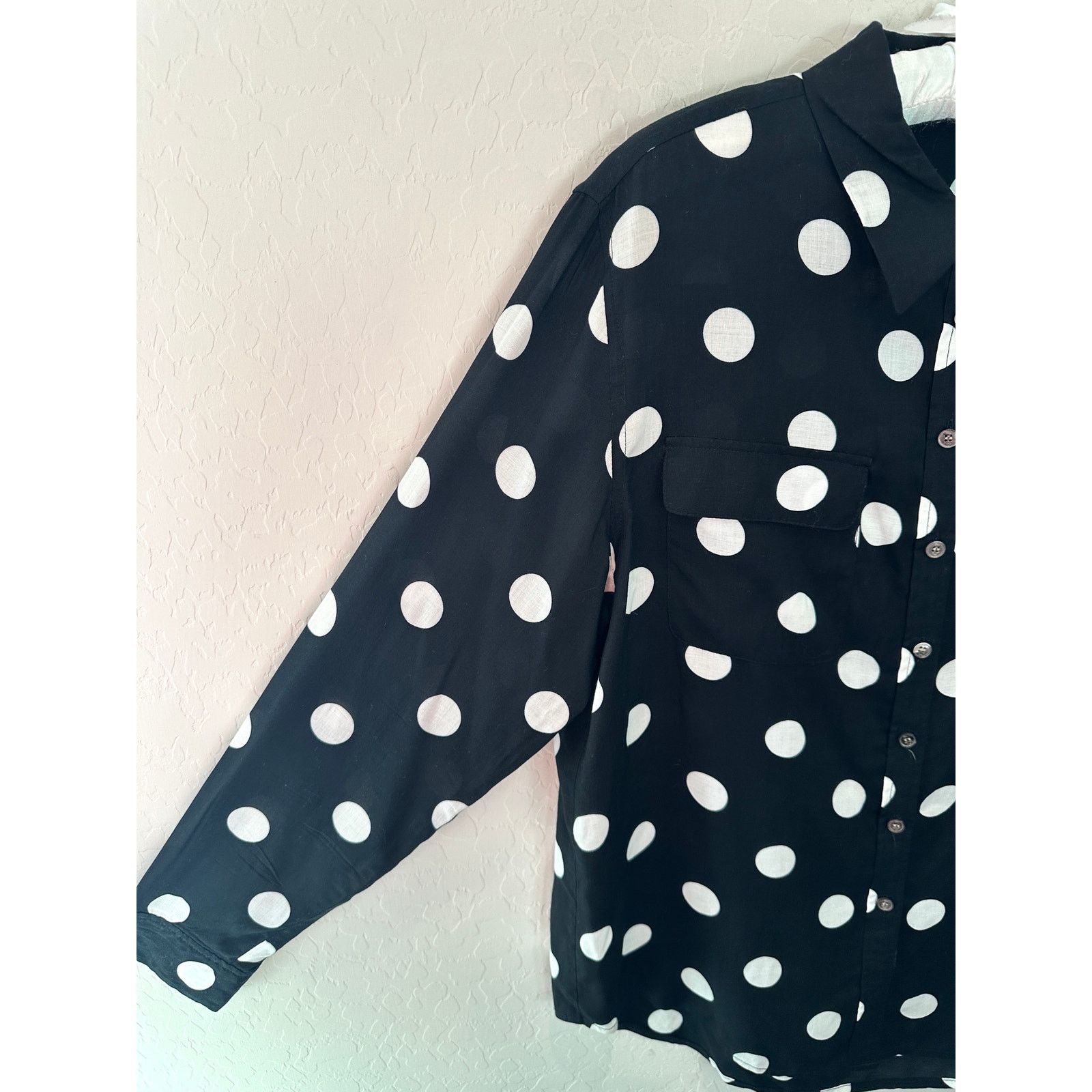 Vince Camuto VINCE CAMUTO Black Polka Dot Button Front Long Sleeve Shirt Size M / US 6-8 / IT 42-44 - 3 Thumbnail