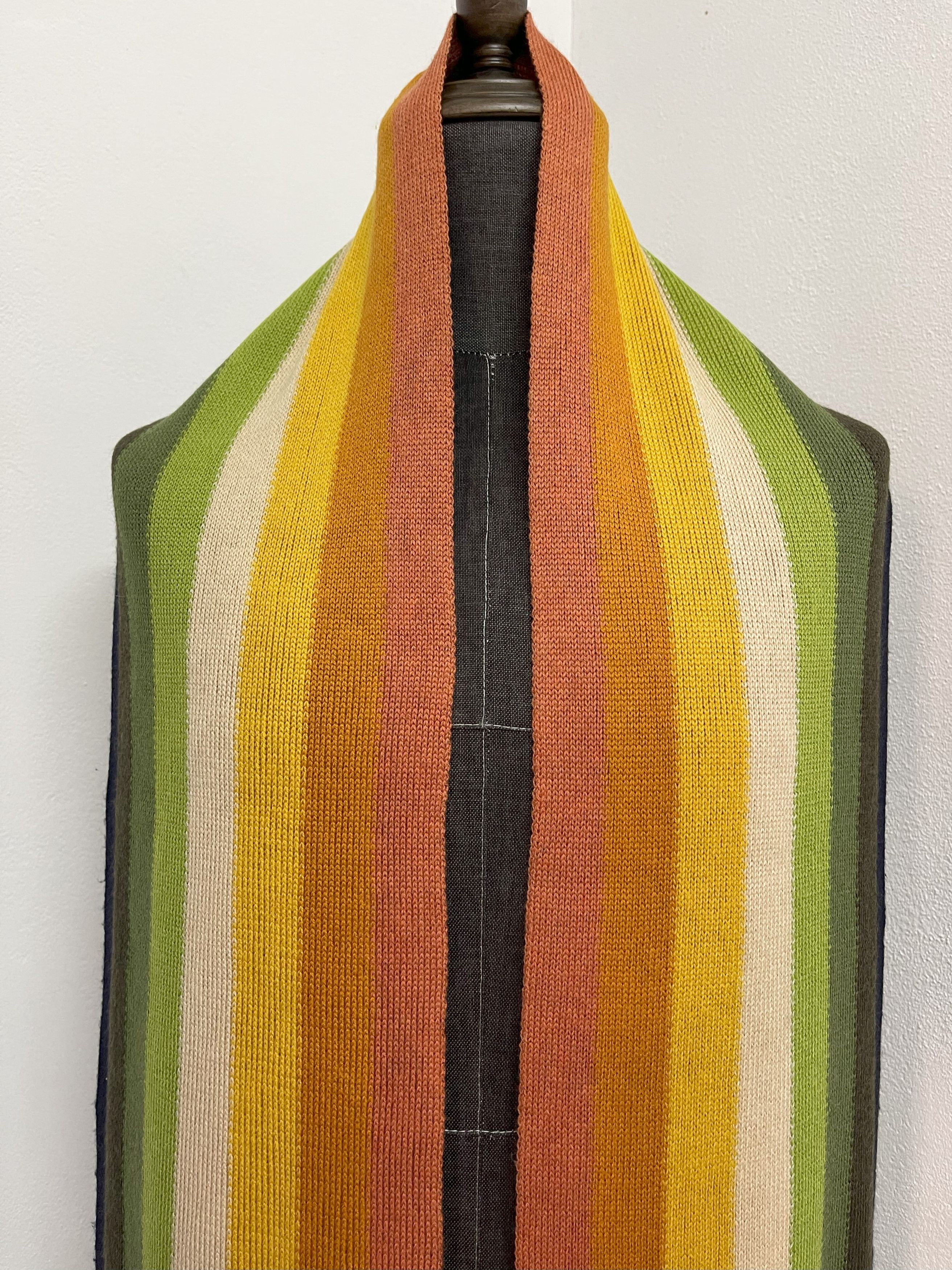 Hugo Boss Vintage Hugo Boss Scarf / Muffler - 6086 Size ONE SIZE - 6 Thumbnail