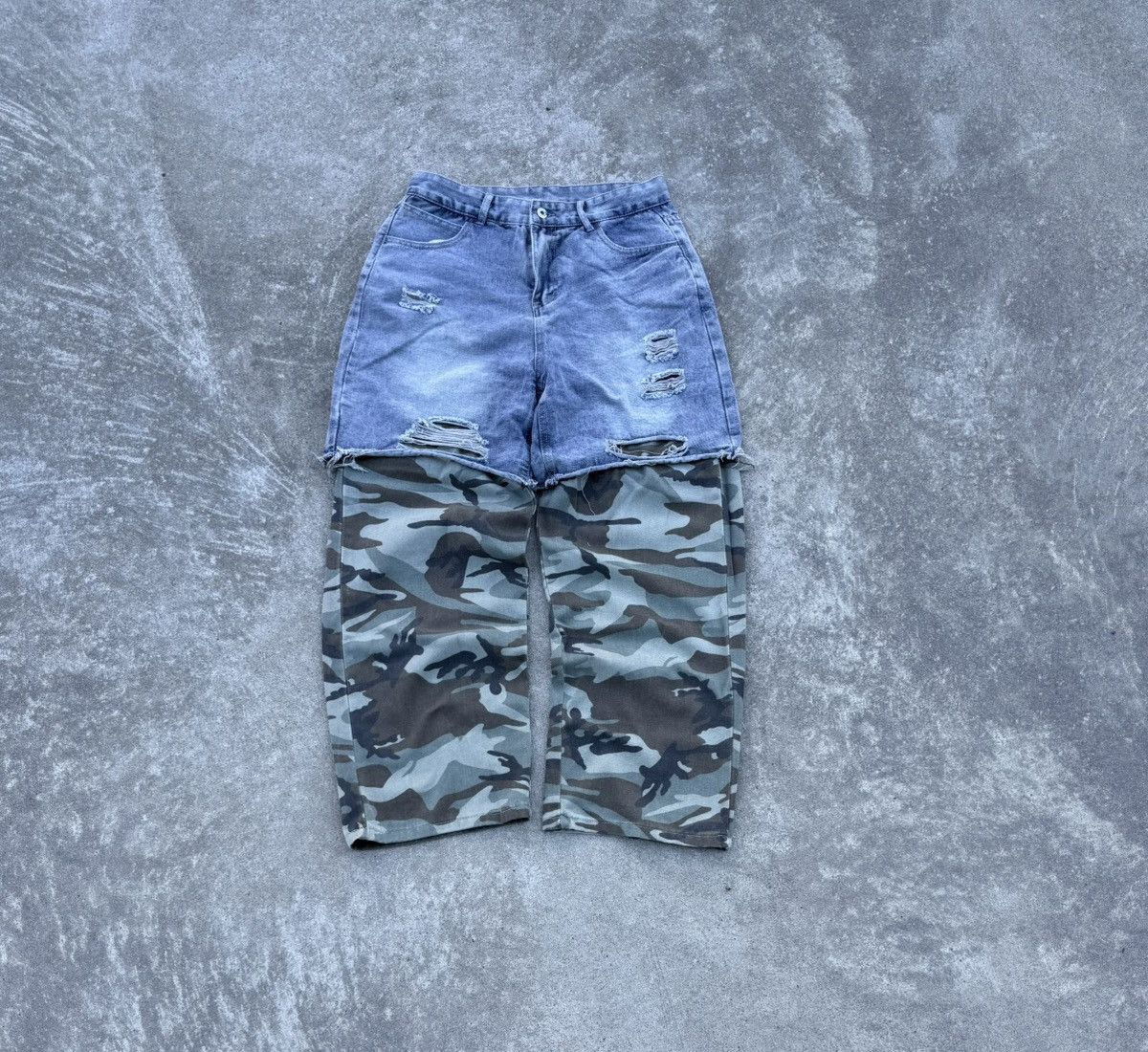 Vintage Vintage Y2K avantgarde streetwear affliction wide jeans Size US 30 / EU 46 - 1 Thumbnail