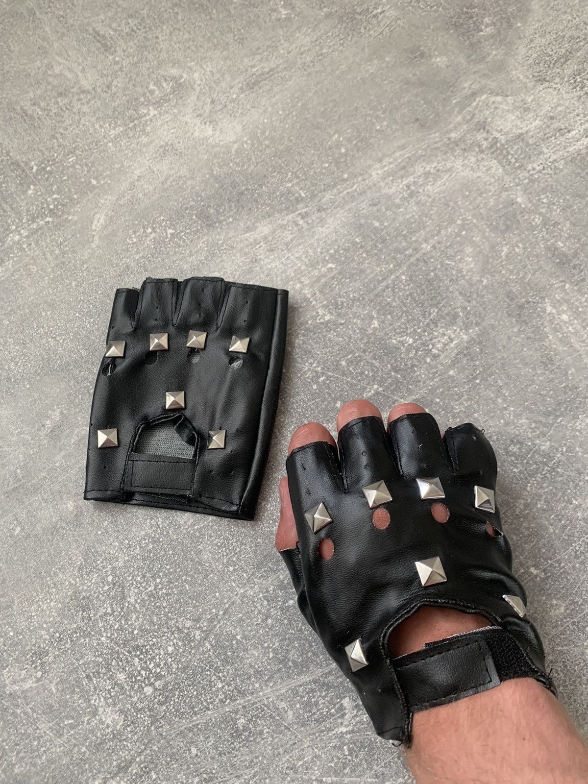 Japanese Brand × Vintage Vintage moto gloves Y2k JAPAN AVANT GARDE STYLE Size ONE SIZE - 1 Thumbnail
