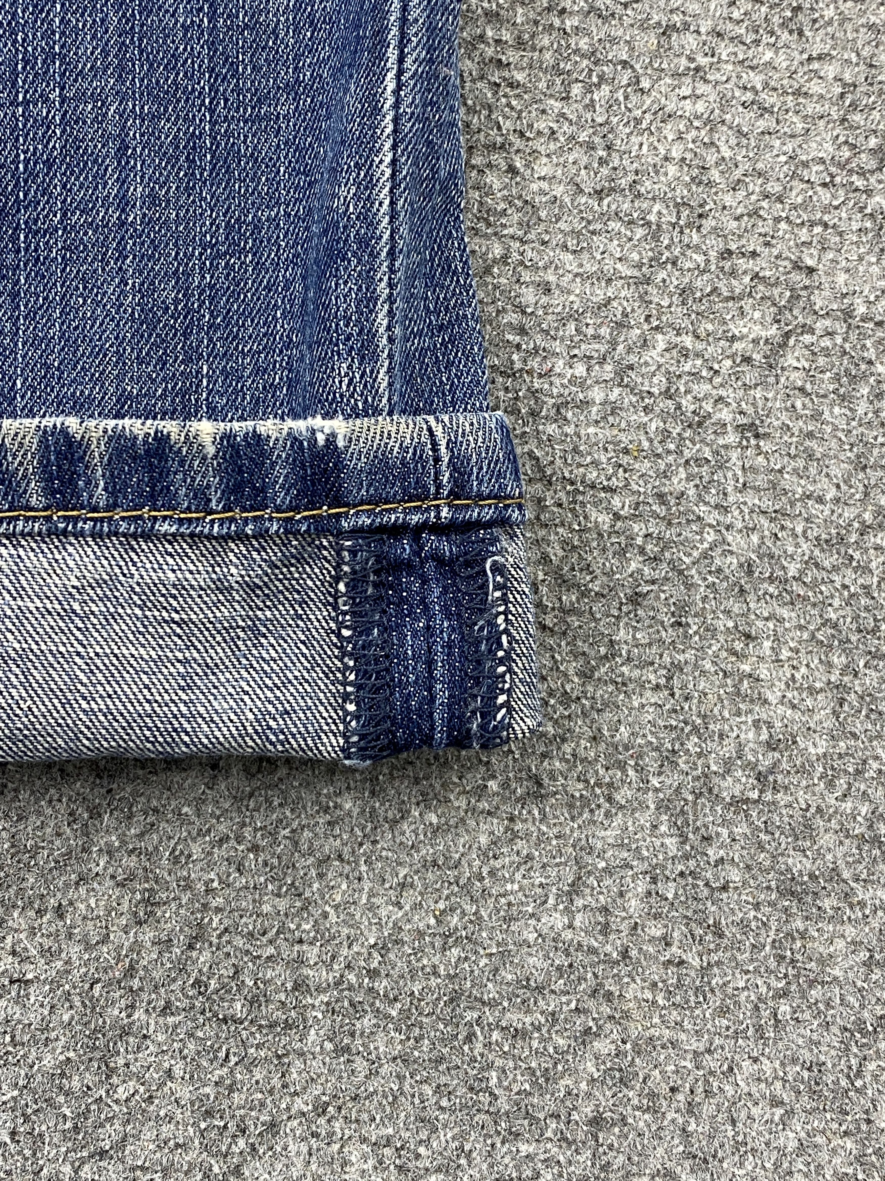 Levi's × Vintage Vintage Levi's 569 Faded Blue Jeans DP2327 Size US 34 / EU 50 - 12 Thumbnail