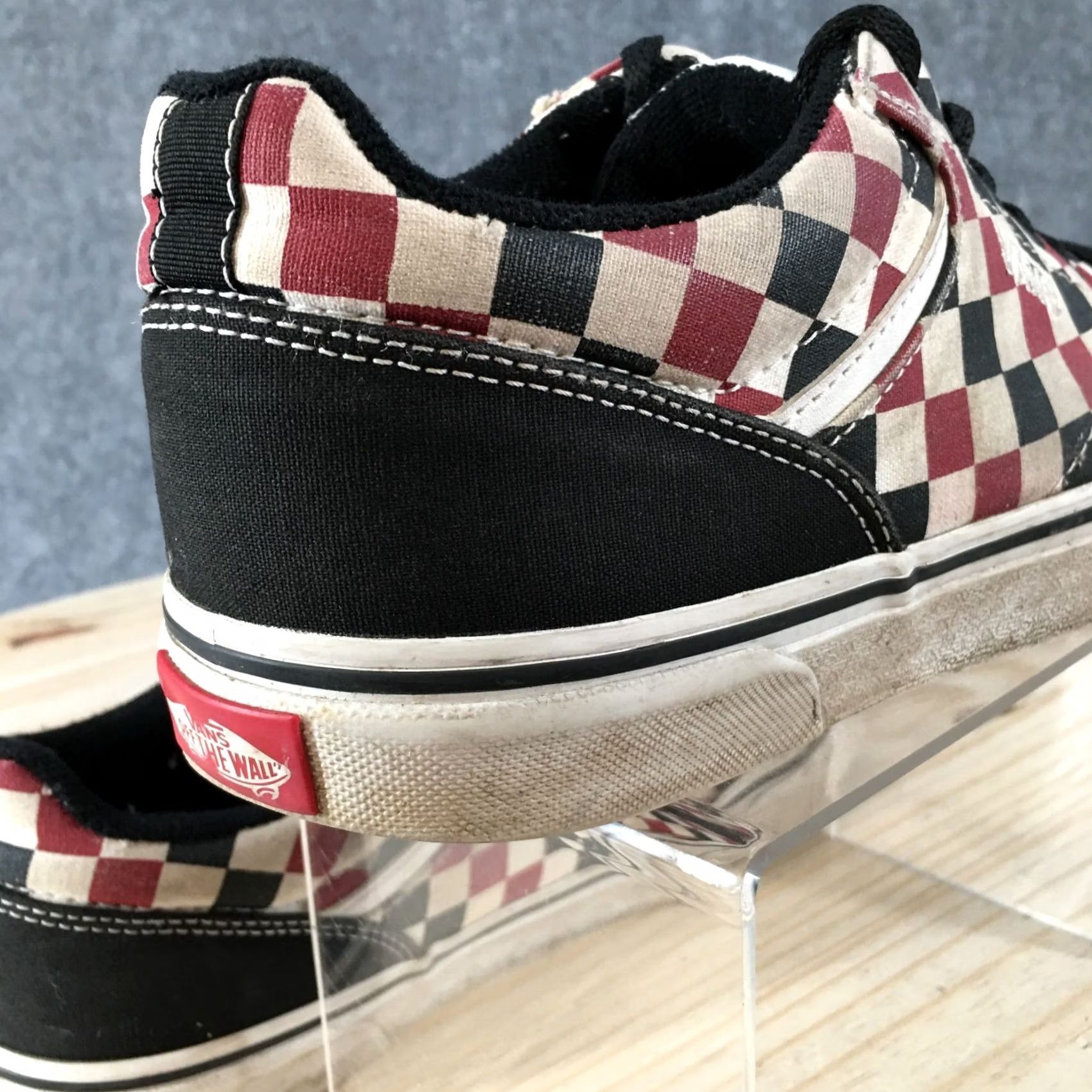 Vans VANS Shoes Mens 9.5 M Red Black Sneaker Canvas Skate Casual 500714 Low Top Size US M / EU 48-50 / 2 - 6 Thumbnail