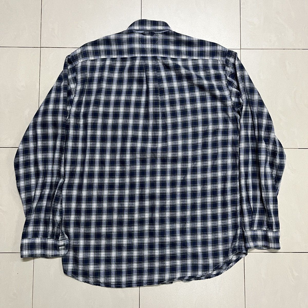 Tommy Hilfiger × Vintage Vintage Tommy Hilfiger Plaid Shirt Size US M / EU 48-50 / 2 - 9 Thumbnail