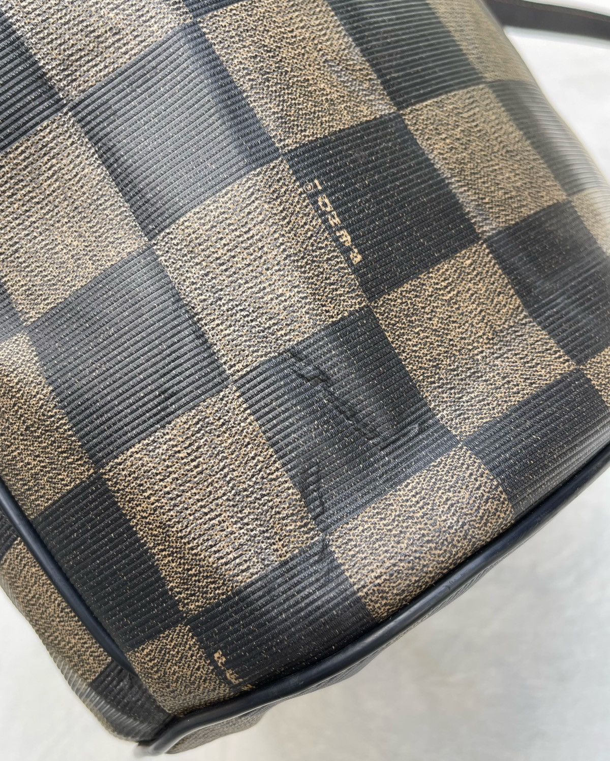 Fendi 🔥VINTAGE 90'S FENDI ROMA ITALY PEQUIN CHECK BUCKET BAG Size ONE SIZE - 11 Thumbnail