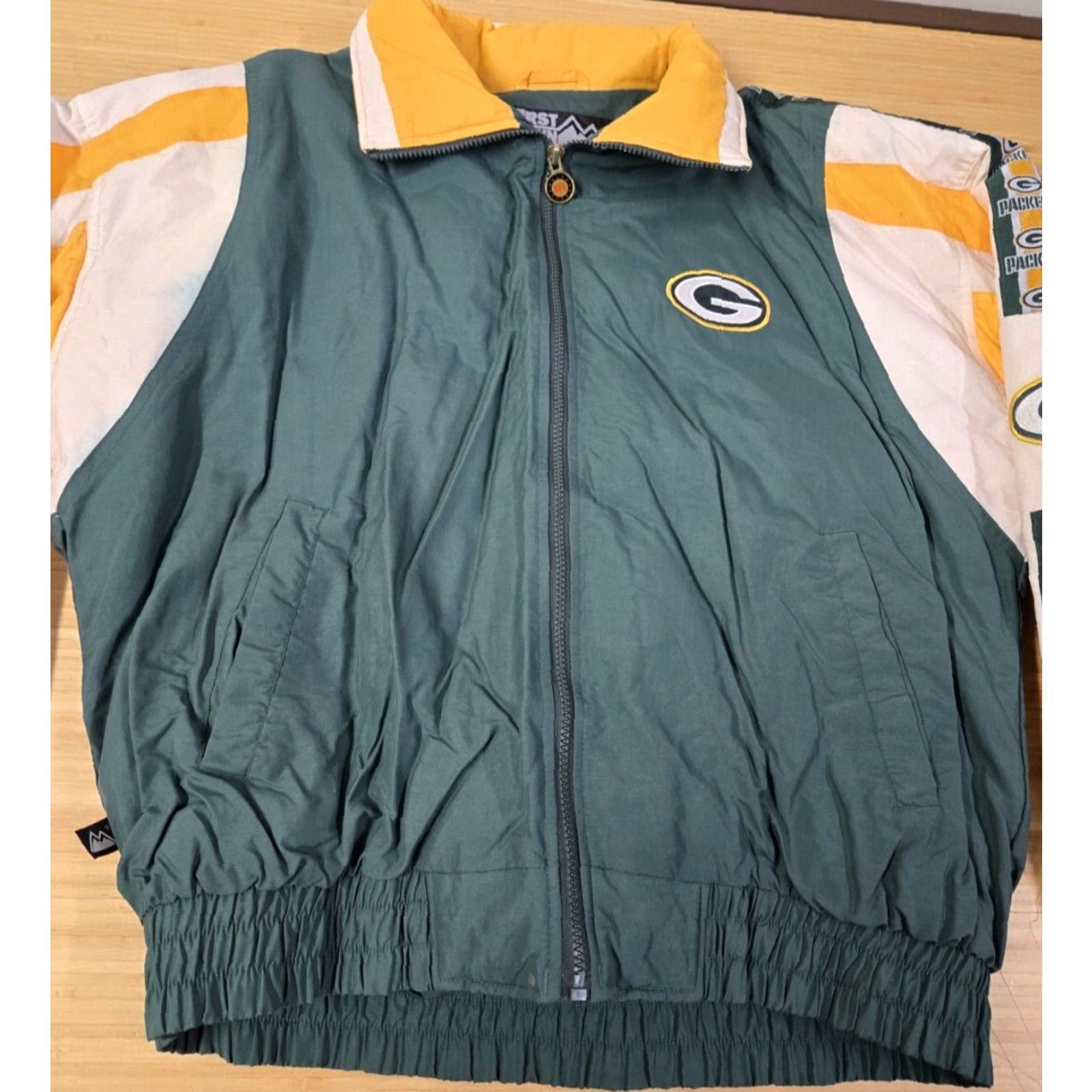 Vintage VINTAGE First Down Green Bay Packers Puffer Jacket Men L Green NFL USA Logo Jacket WinterMens Size US L / EU 52-54 / 3 - 3 Thumbnail