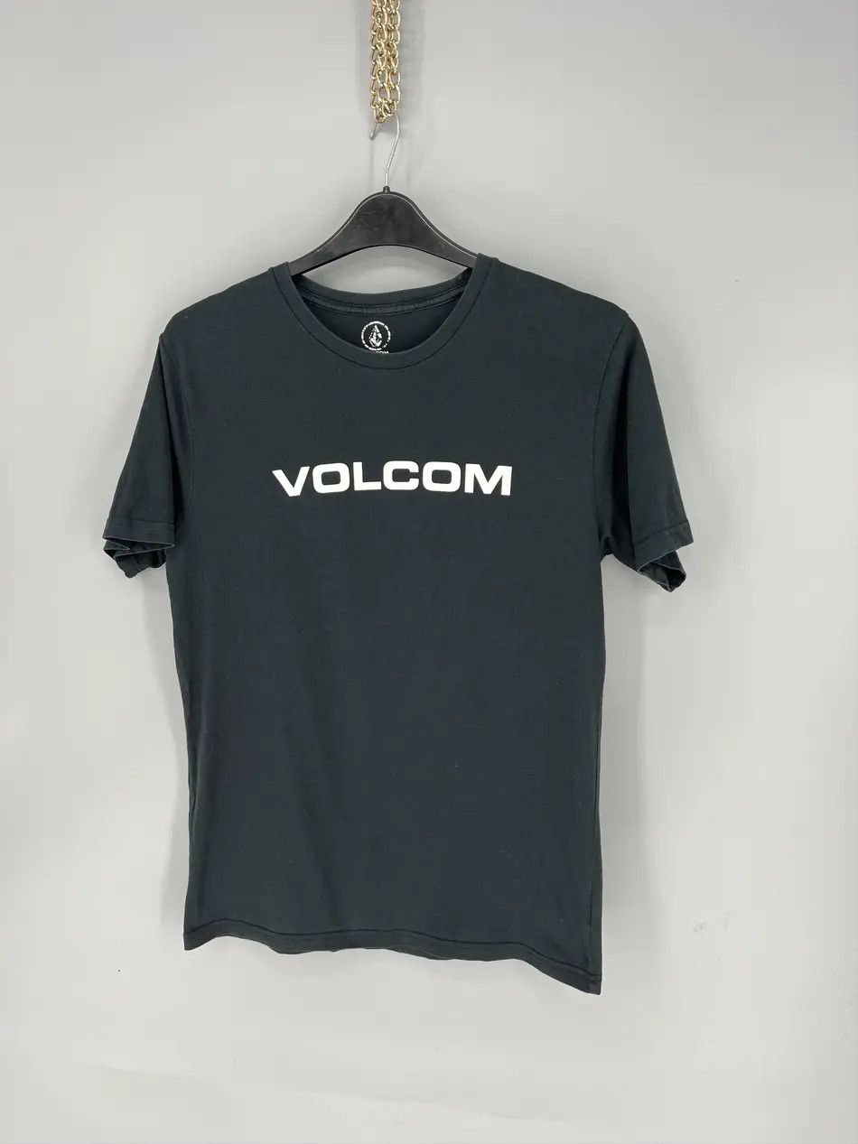 Vintage × Volcom Vintage Y2K Volcom Stone Skateboard Pin Logo Design Tshirt Size US M / EU 48-50 / 2 - 3 Thumbnail