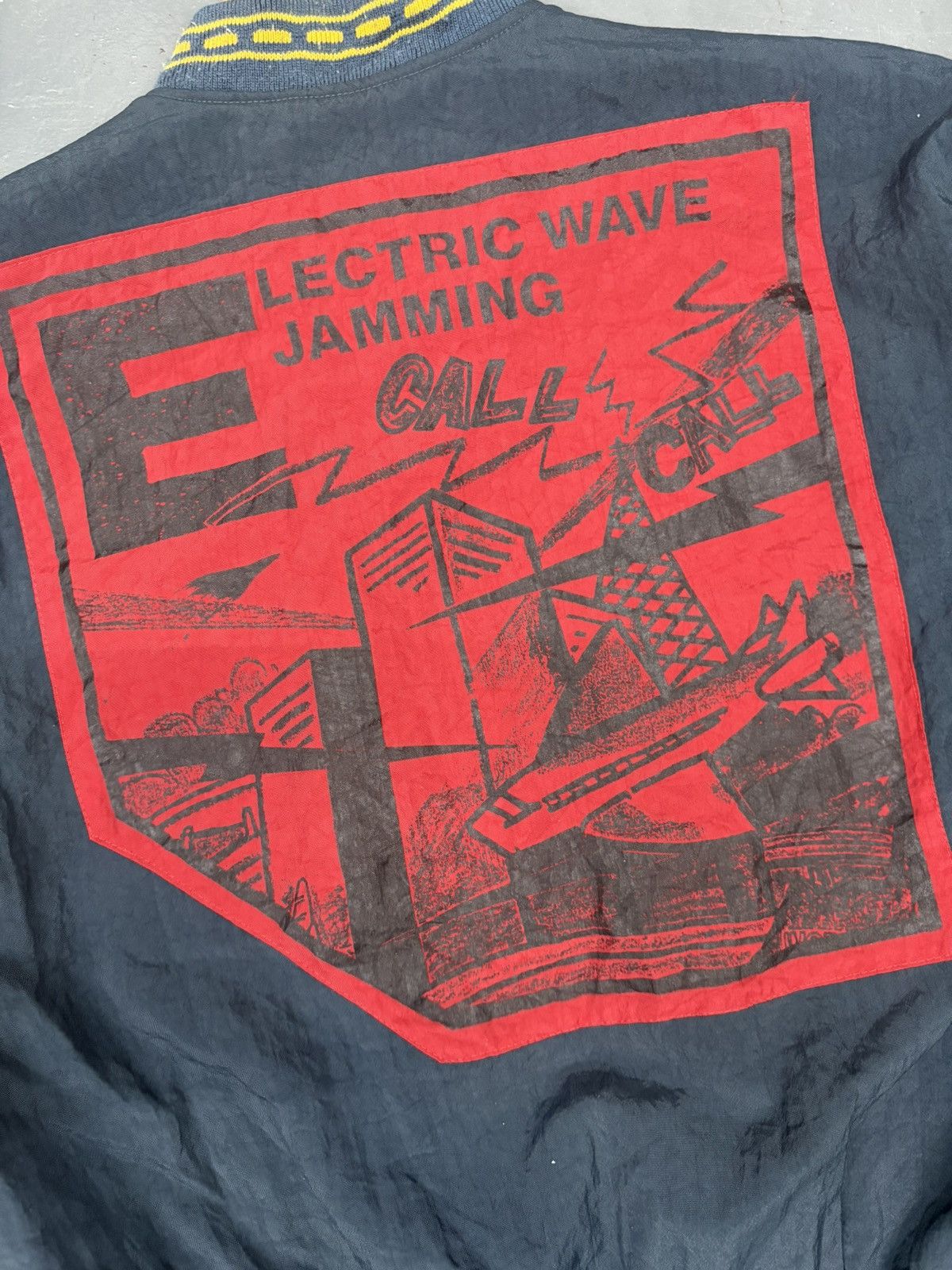 Vintage Vintage beautiful electric wave jamming jacket Size US M / EU 48-50 / 2 - 5 Thumbnail
