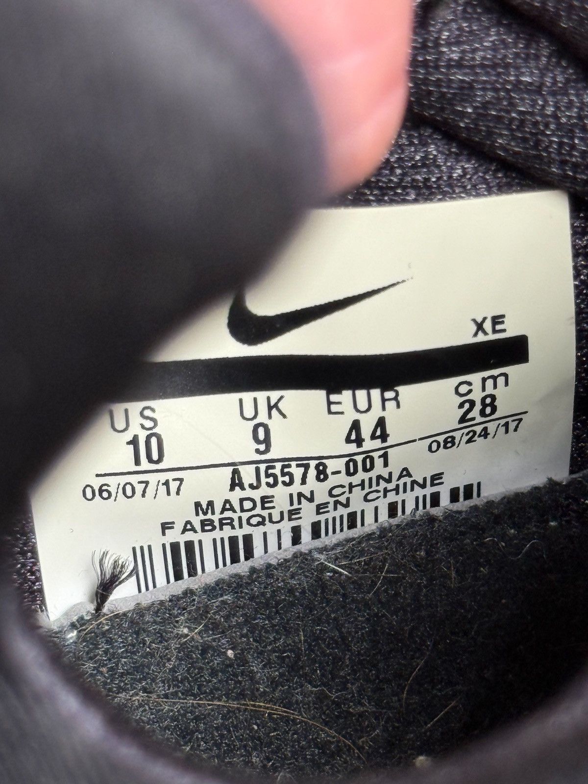 Nike × Vintage Nike Air Huarache NYC Size US 10 / EU 43 - 8 Thumbnail