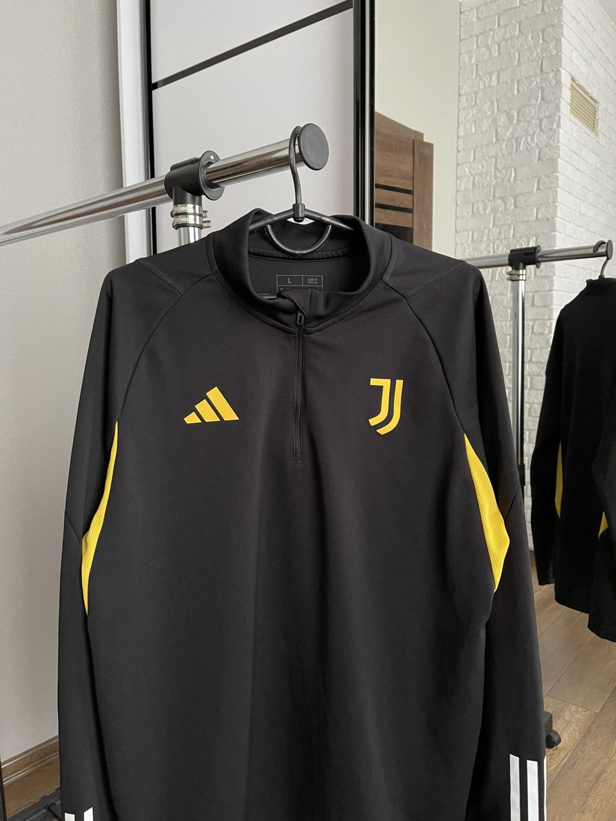 Adidas 2023/2024 Adidas Juventus Soccer Jersey Pullover Sweatshirt Size US L / EU 52-54 / 3 - 5 Thumbnail