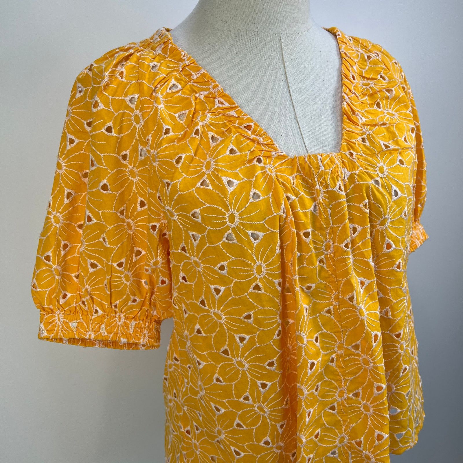 Other Never A Wallflower Marakesh Floral Eyelet Top Size XS / US 0-2 / IT 36-38 - 2 Thumbnail