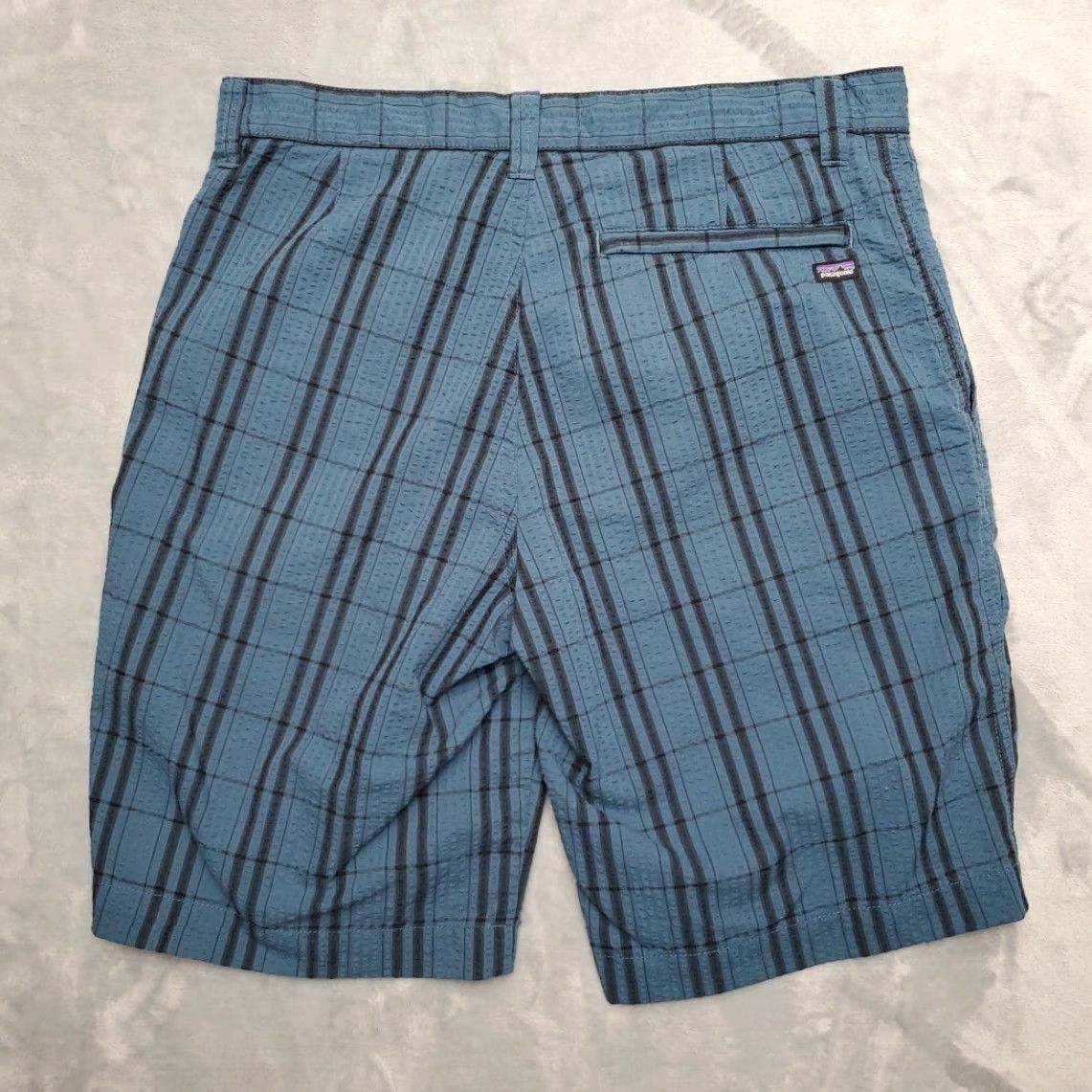 Patagonia Patagonia Shorts Men 31 Blue Flat Front Seersucker Outdoor Hike Bermuda Ocean Nature Plaid Pockets Casual Mens Size US 31 - 3 Thumbnail