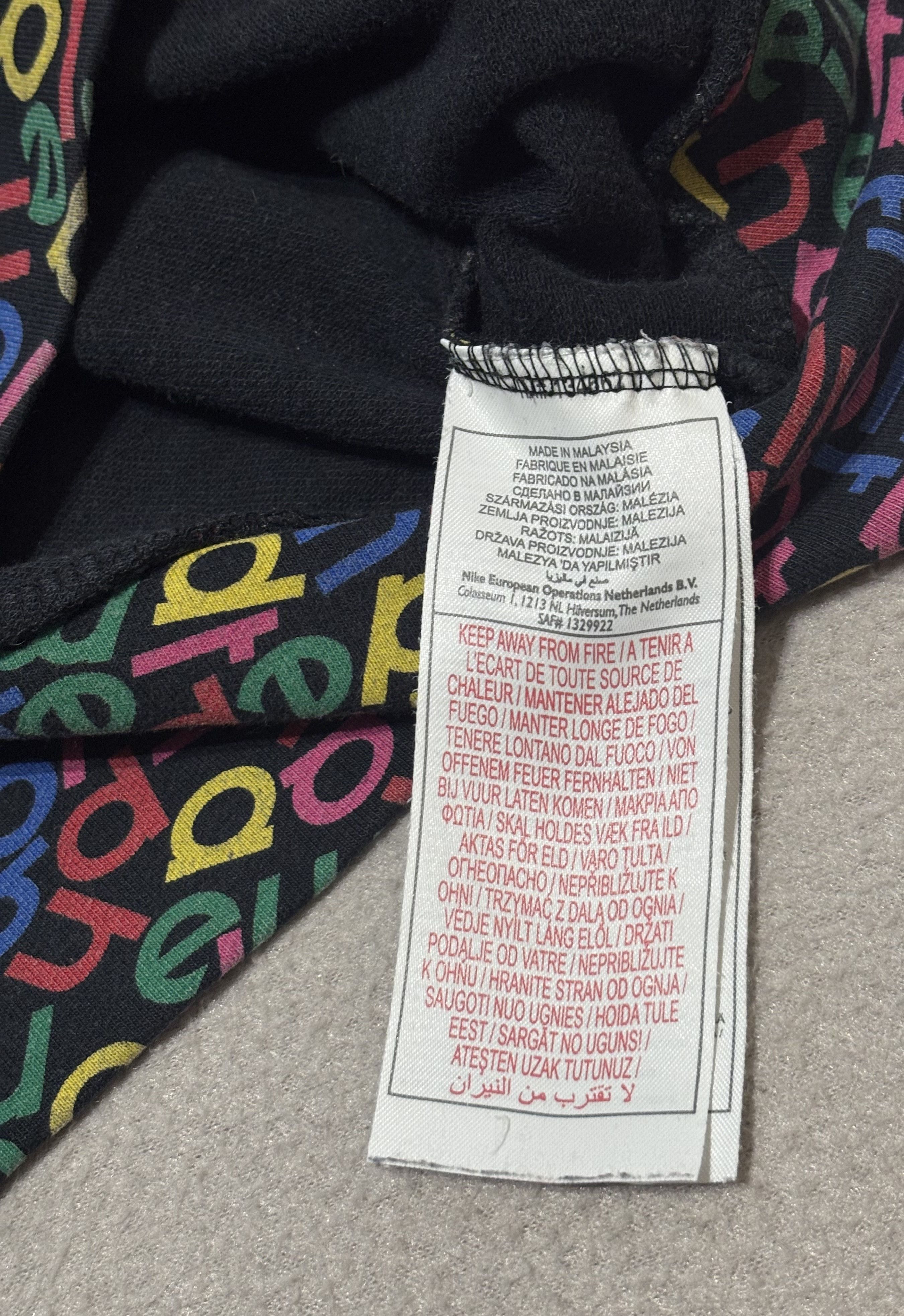 Nike Nike Alphabet scarf sweatshirt size. XS Size XS / US 0-2 / IT 36-38 - 14 Thumbnail