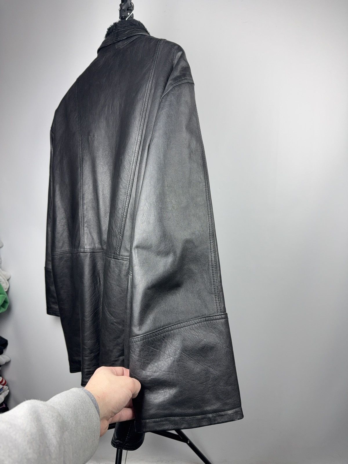 Genuine Leather Avant Garde 90s Vintage Italian Leather Coat Shearling Lined Size US XL / EU 56 / 4 - 16 Thumbnail
