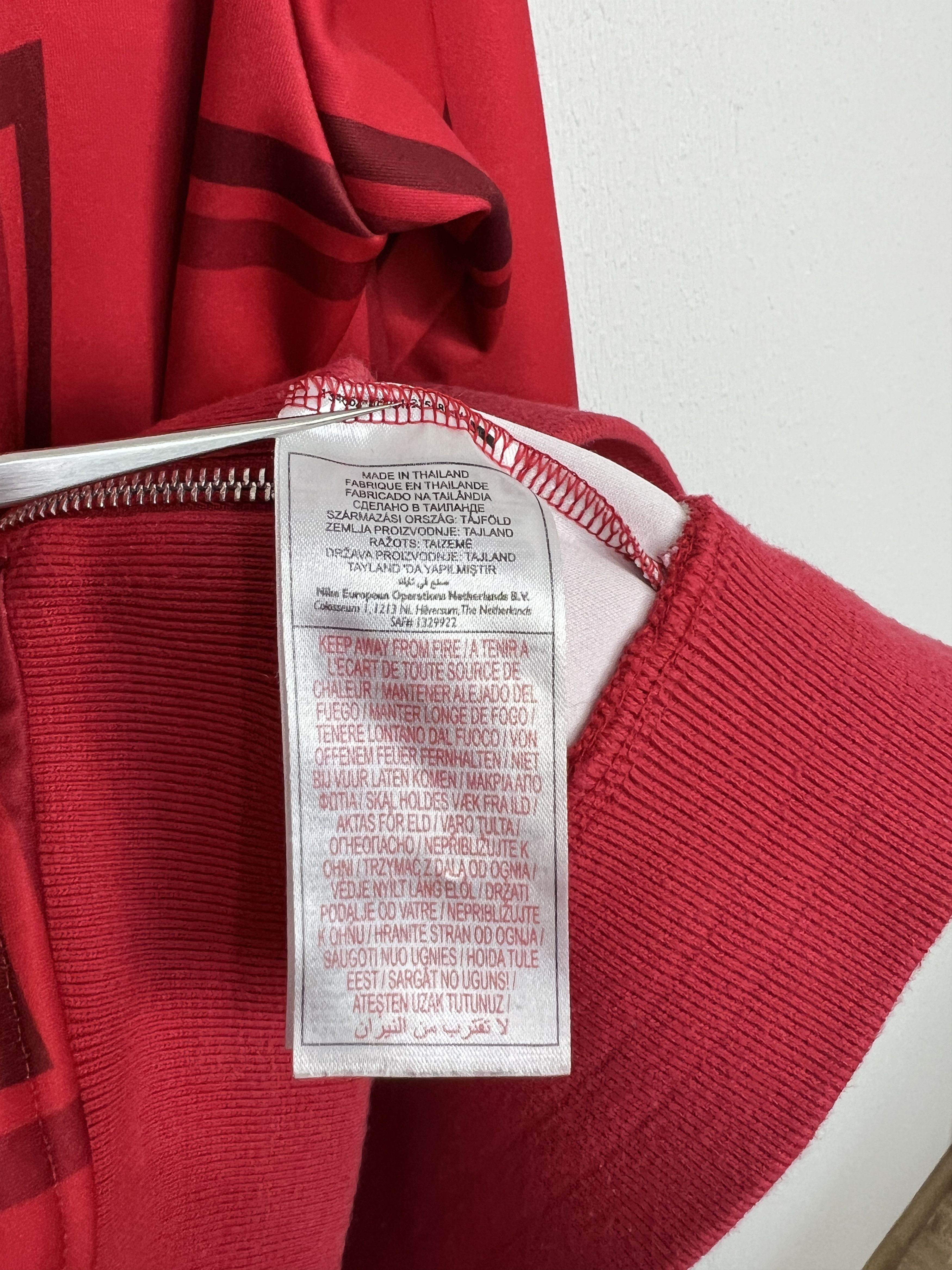 Nike Vintage Nike Arsenal Football Jacket Soccer Track Top Zip Size US L / EU 52-54 / 3 - 8 Thumbnail