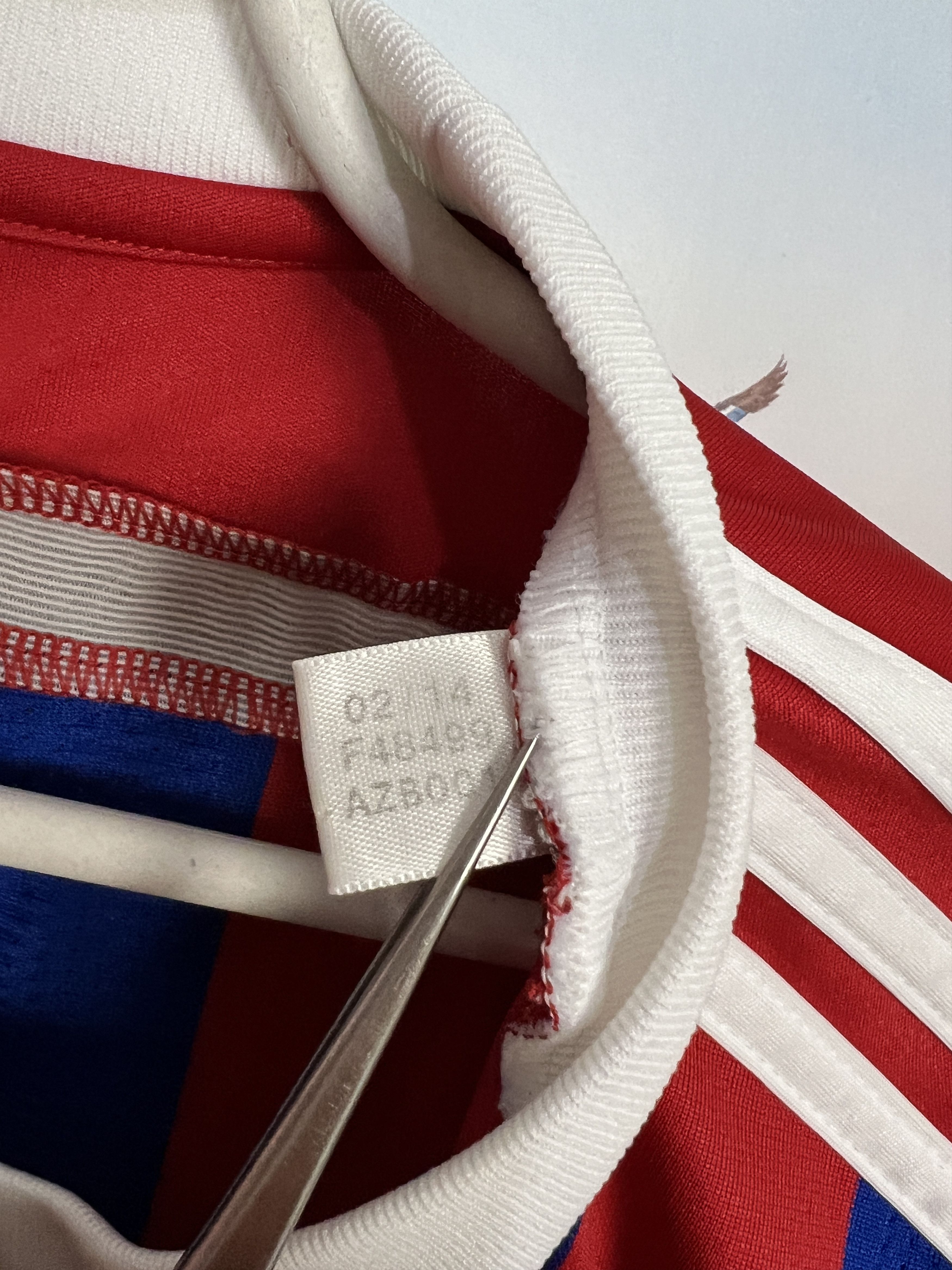 Adidas Bayern Munich Home football shirt 2014 Adidas #10 Robben Size US M / EU 48-50 / 2 - 9 Thumbnail