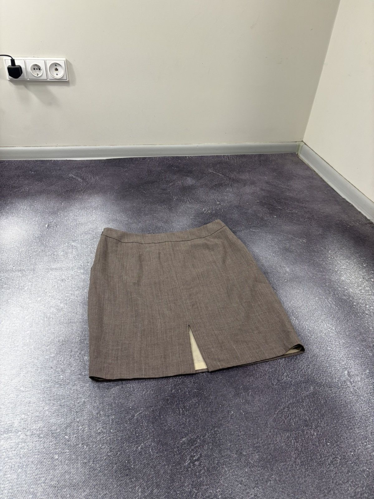 Fabiana Filippi Fabiana Filippi Women’s Wool Pencil Skirt Taupe Stretch Size 30" / US 8 / IT 44 - 15 Thumbnail