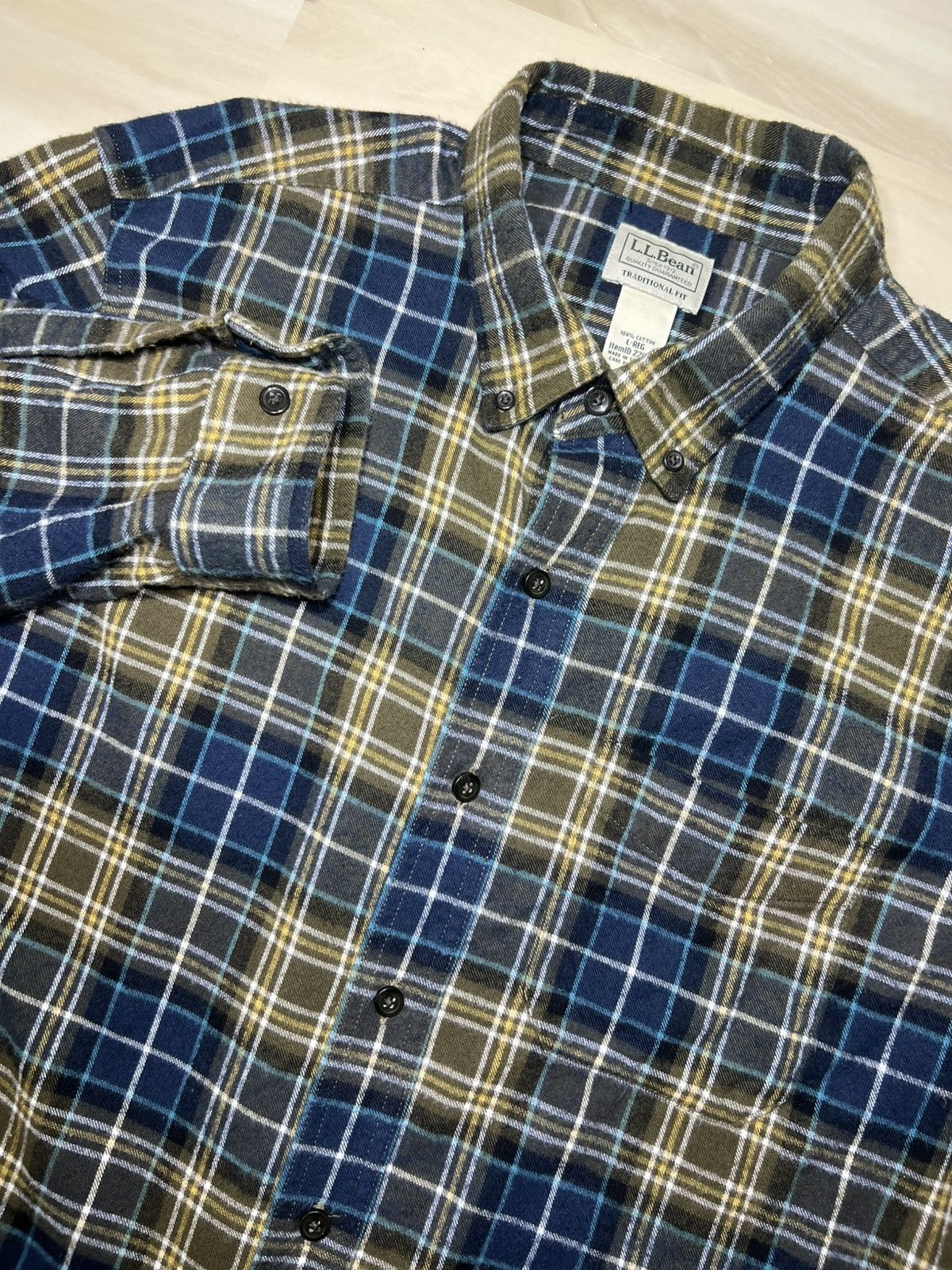 L.L. Bean LL Bean Shirt Mens Sz L Yellow & Green Plaid Flannel 228061 Size US L / EU 52-54 / 3 - 1 Thumbnail