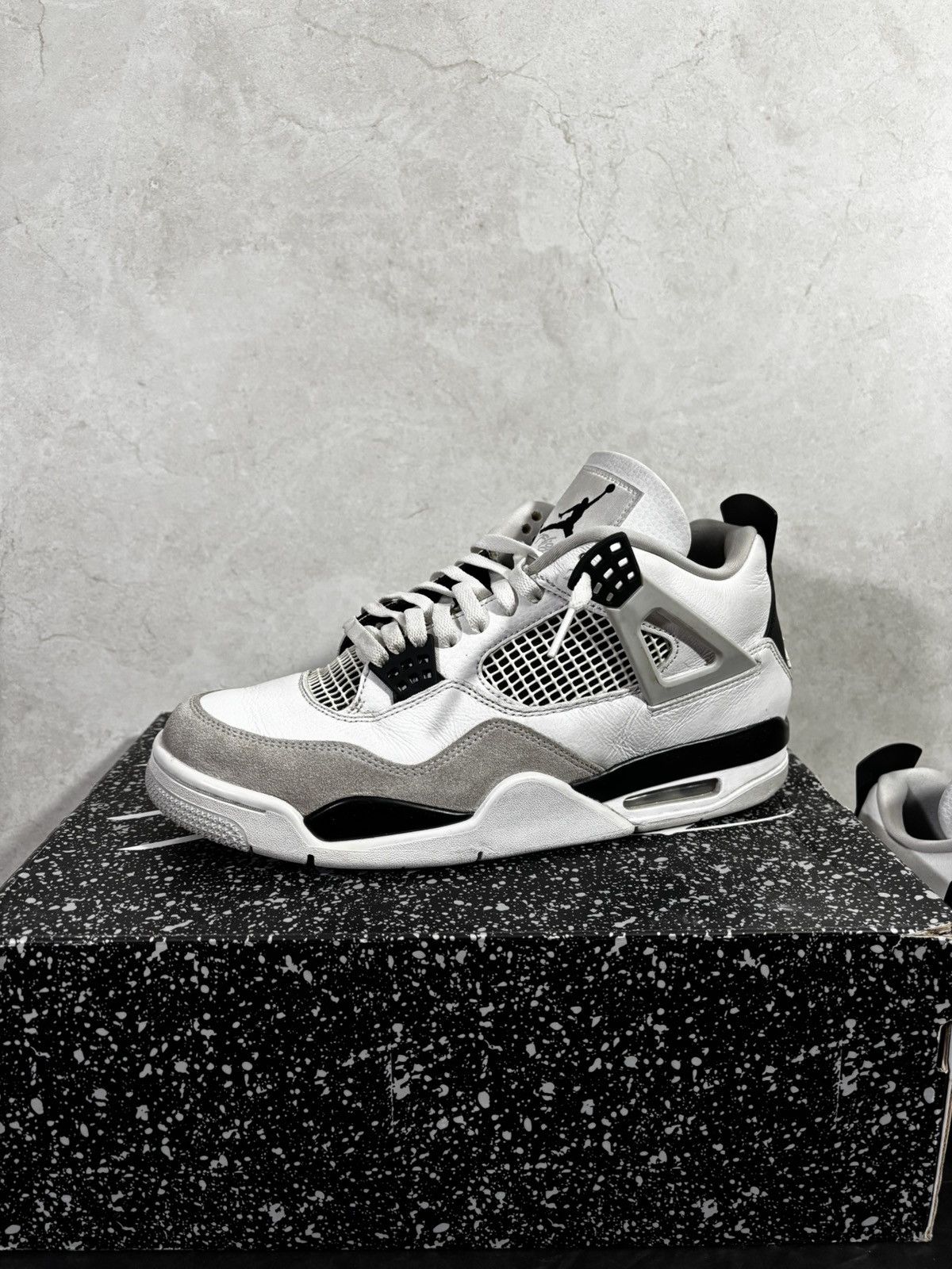 Jordan Brand Jordan 4 ‘Military Black’ | Size: 10M, Preowned Size US 10 / EU 43 - 2 Thumbnail