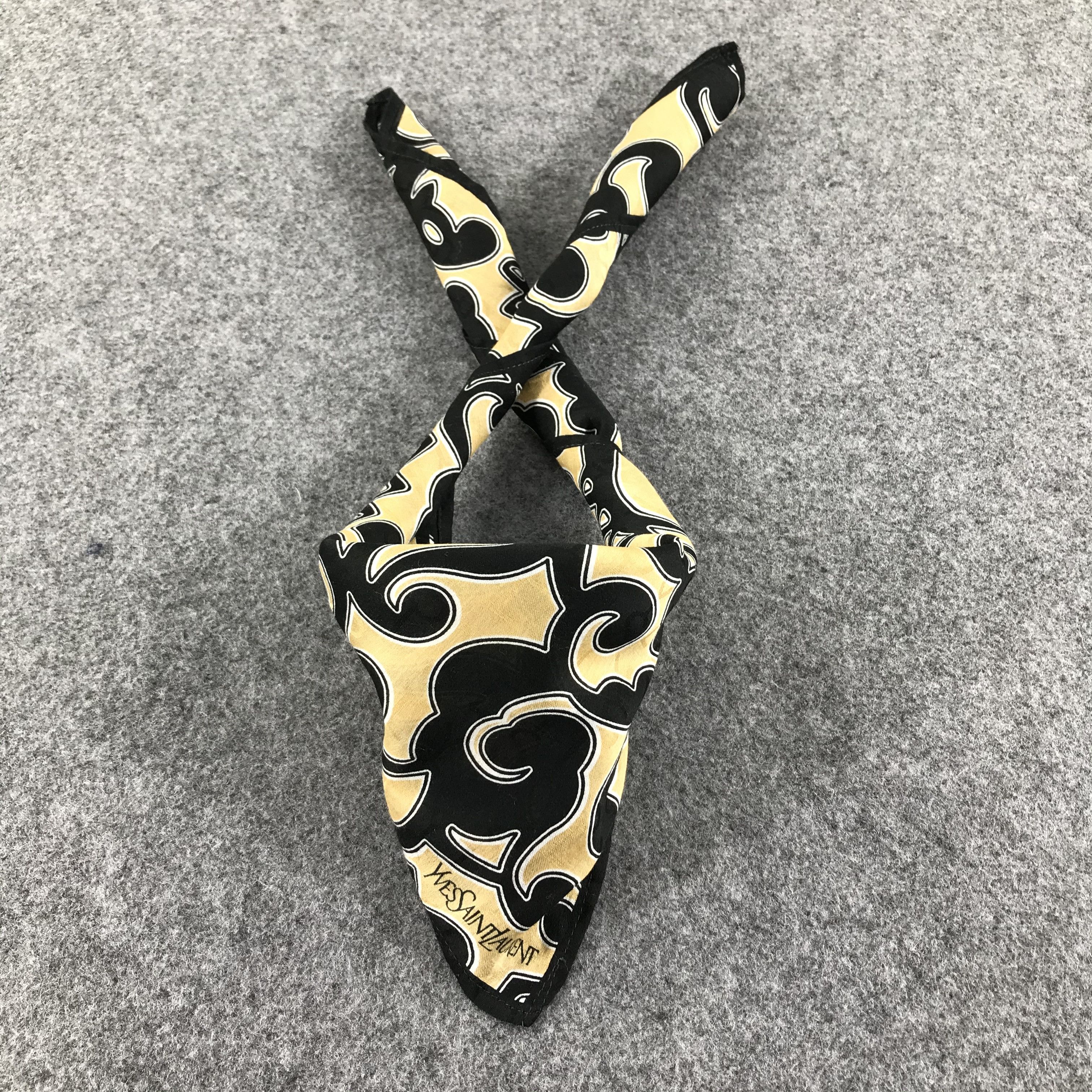 Yves Saint Laurent YSL Baroque Handkerchief Neckerchief Bandana H357 Size ONE SIZE - 2 Thumbnail