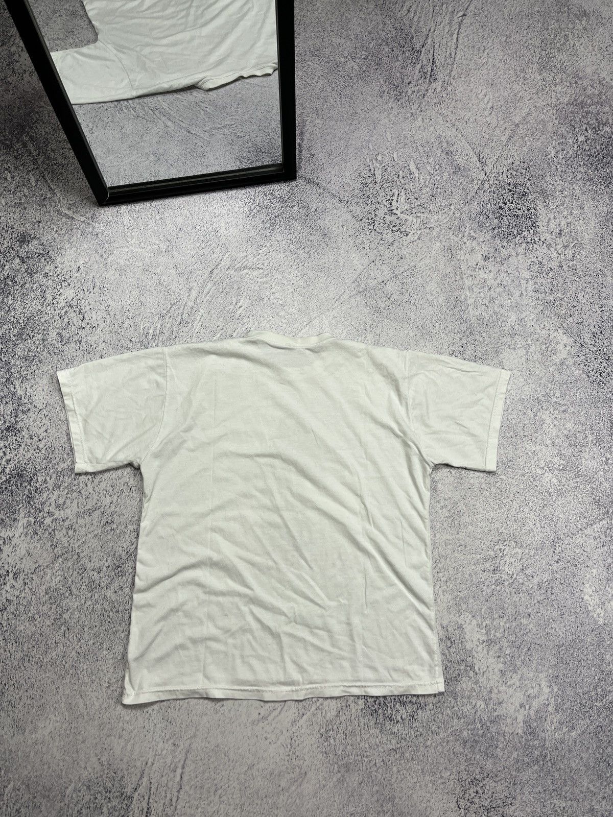Vintage Vintage WWE Undertaker Wrestling White T-shirt Rare Hype Y2k Size US S / EU 44-46 / 1 - 11 Thumbnail