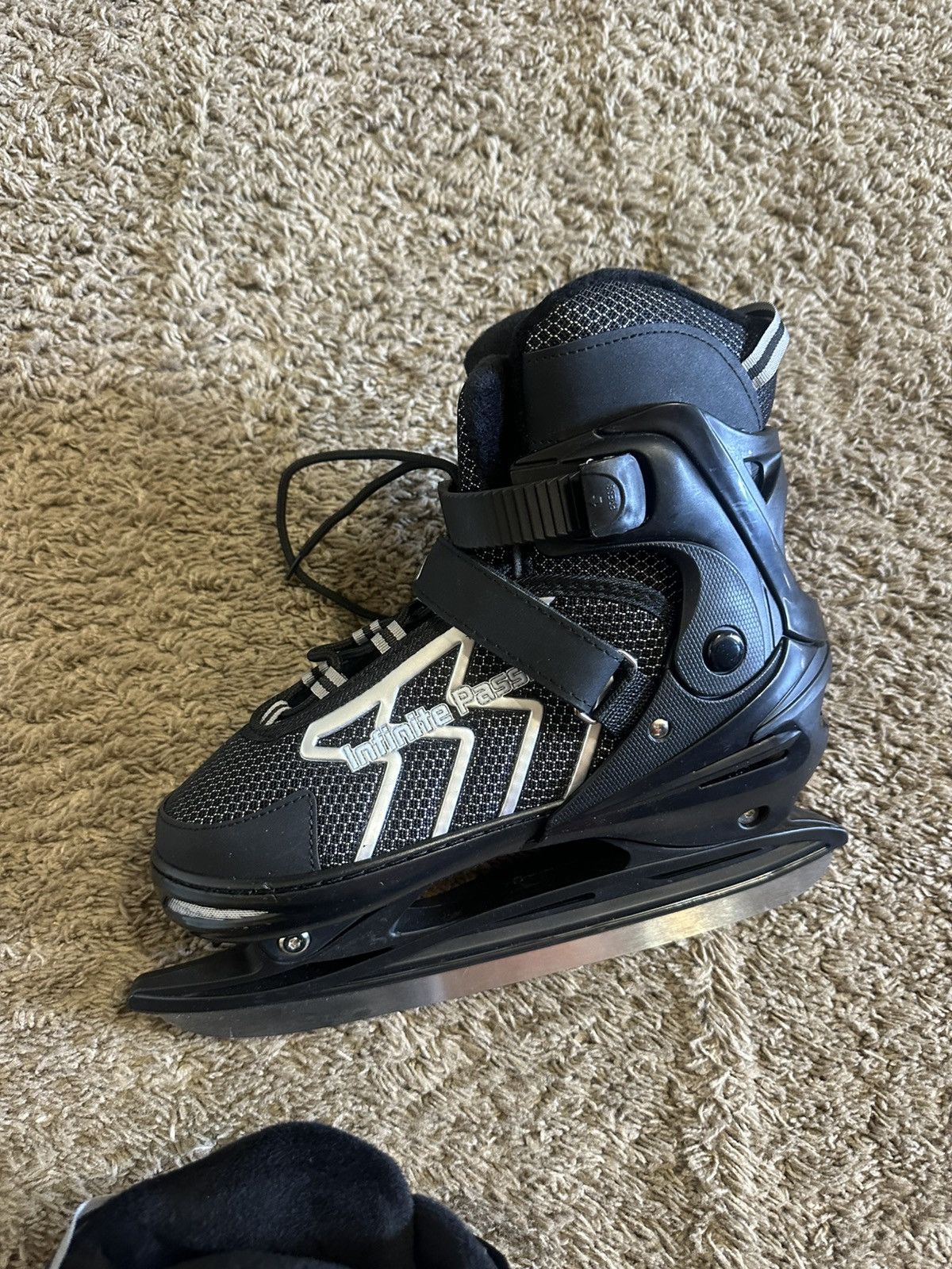 NHL Vintage NHL adjustable Ice skater size 6-13 Size US 10 / EU 43 - 3 Thumbnail