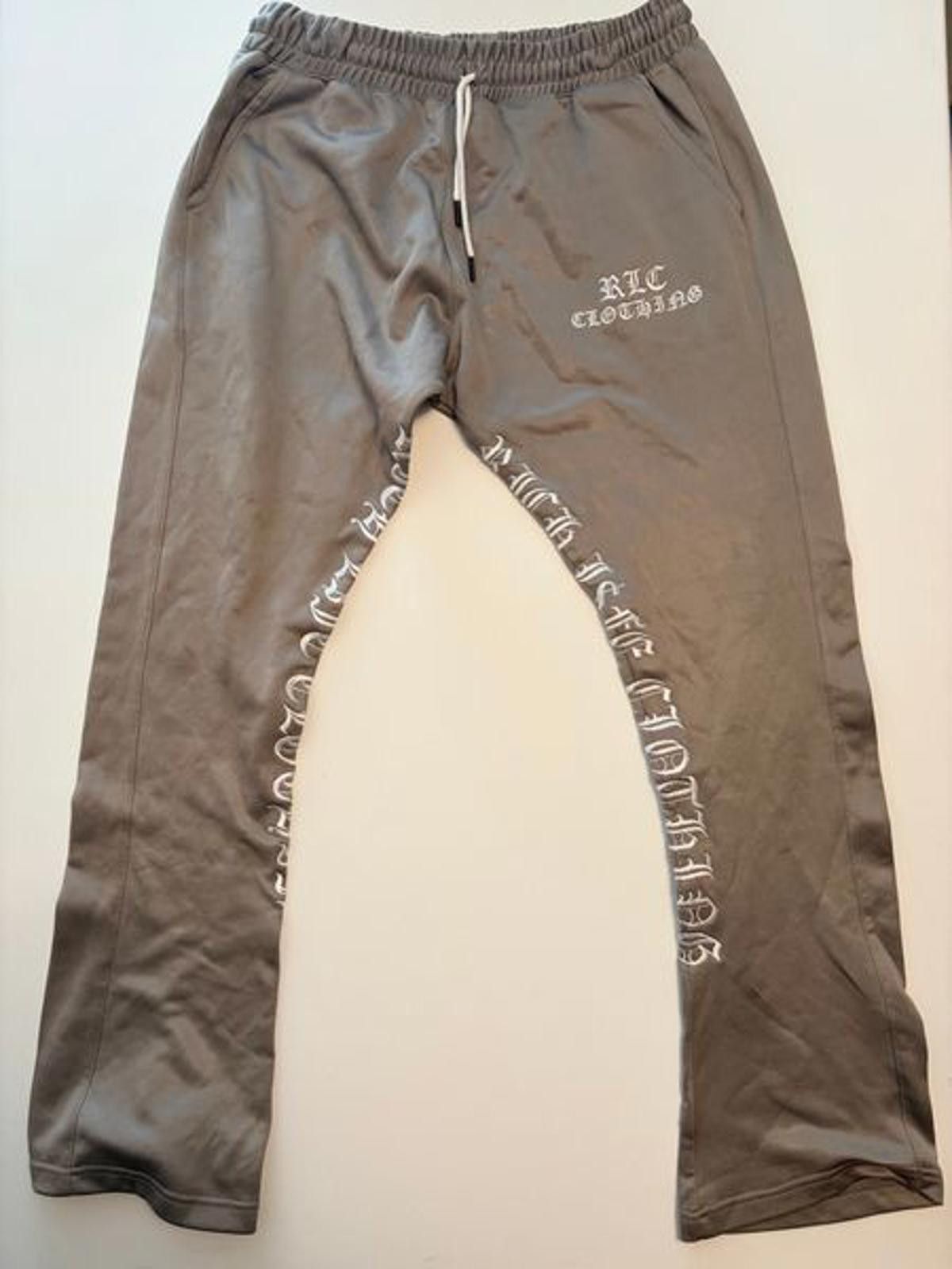 Other Rich Life Clothing Grey Sweatpants (Size 3XL) Size US 44 / EU 60 - 1 Thumbnail