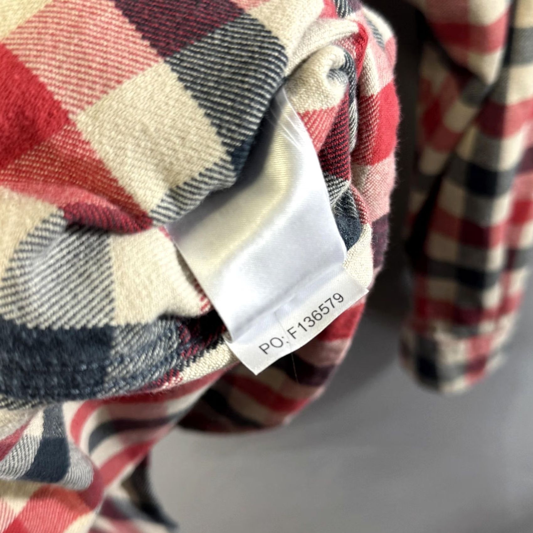 Vintage Fjällräven Skog Shirt Mens M Red Blue Plaid Flannel Slim Fit Outdoor Work Shirt Size US M / EU 48-50 / 2 - 6 Thumbnail