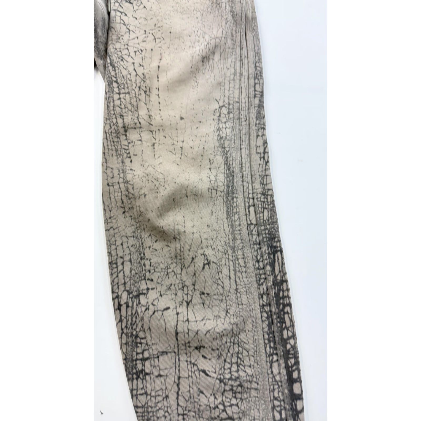 Lululemon VINTAGE Lululemon Sweatpants Womens 8 Gray Crackle Print Jogger French Terry Yoga Gym Size 30" / US 8 / IT 44 - 4 Thumbnail