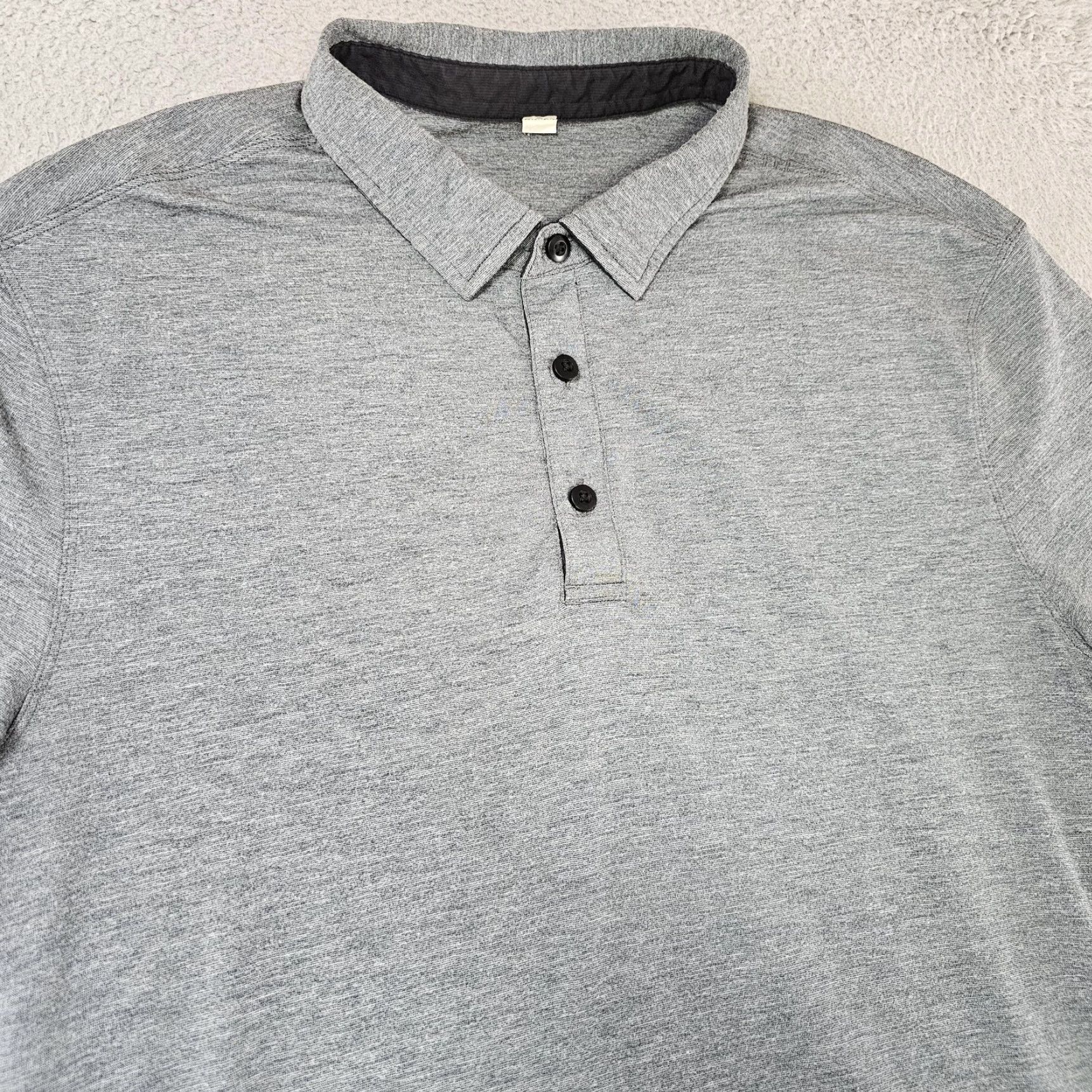 Lululemon Lululemon Polo Shirt Mens Large Gray Golf Performance Short Sleeve Tech Polo Shirt Mens L Gray Golf Size US L / EU 52-54 / 3 - 2 Thumbnail