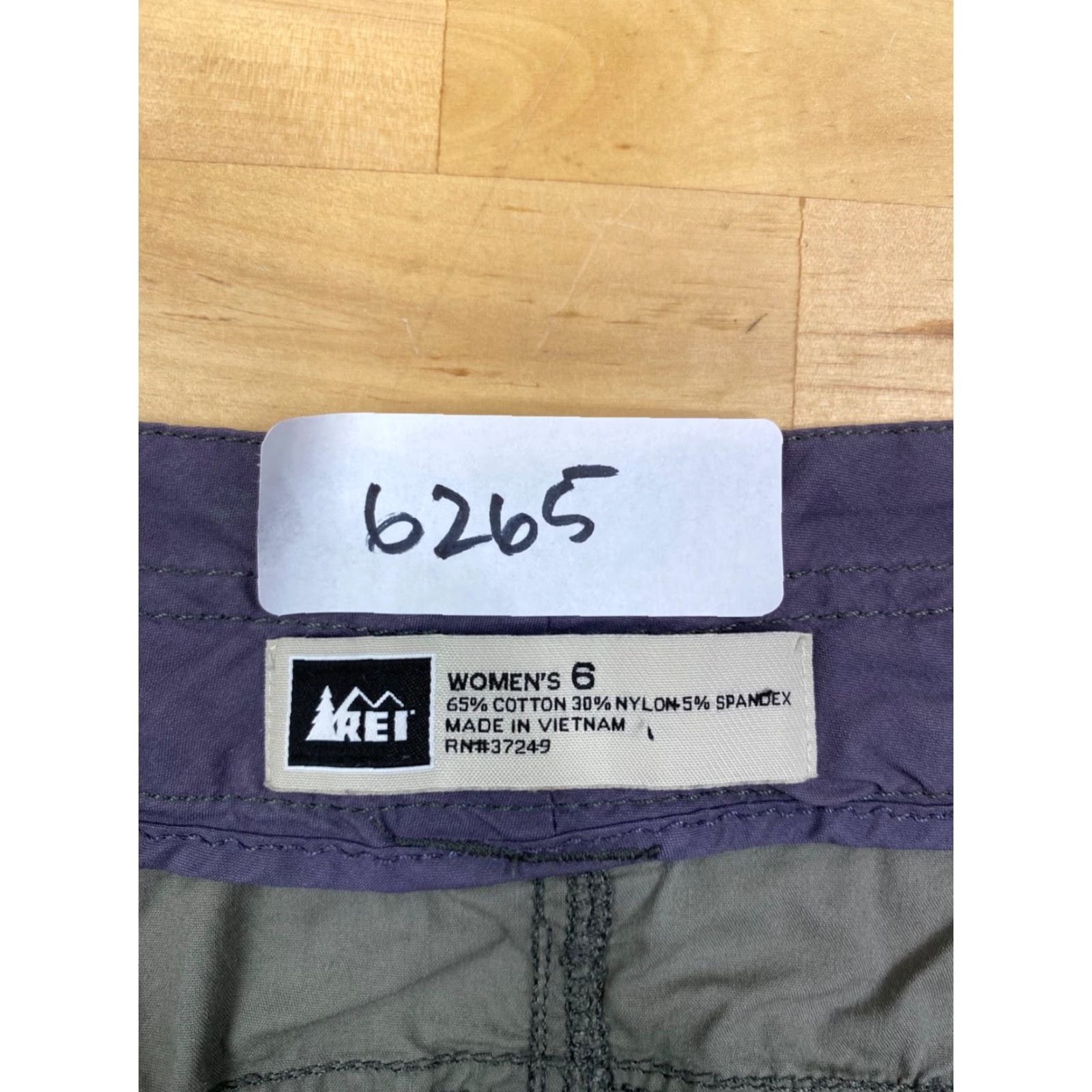 Vintage REi Womens Skirt 6 Olive Green Embroidered Outdoor Hiking #6265 Size 28" / US 6 / IT 42 - 3 Thumbnail
