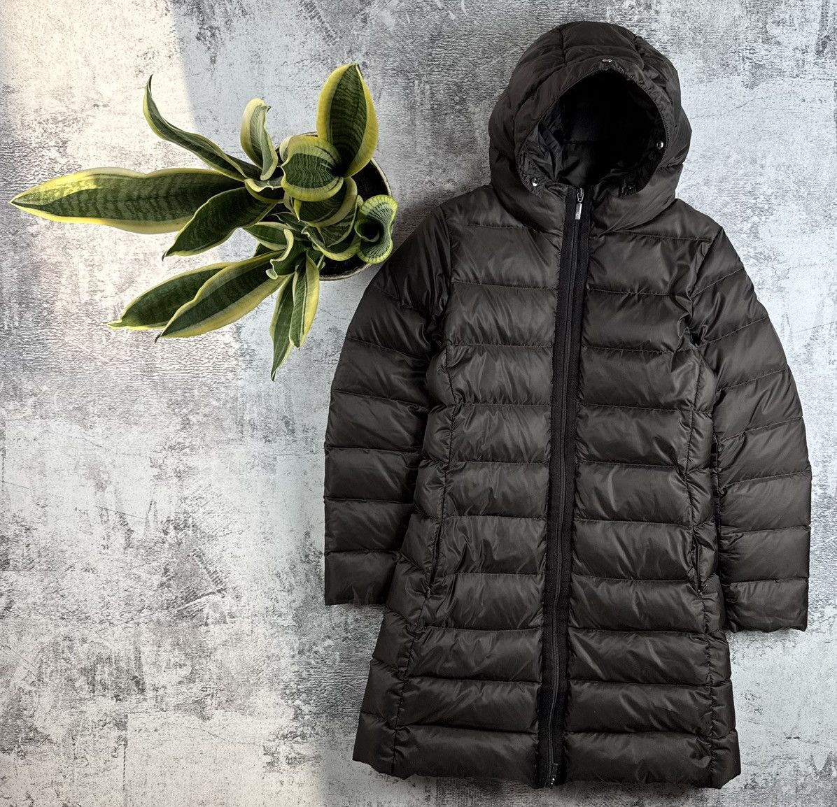 Moncler Moncler Brown Women’s Small Outdoor Hooded Long Down Parka Coat Jacket Puffer Size S / US 4 / IT 40 - 1 Thumbnail