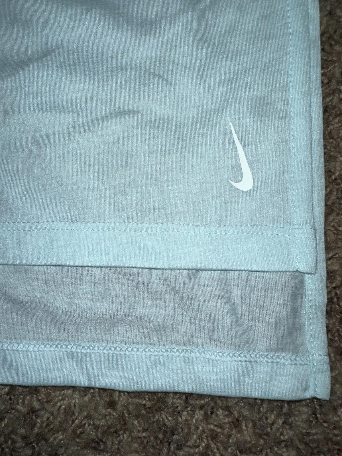 Nike Nike Women's Yoga Long Sleeve Shirt Sample Size S / US 4 / IT 40 - 4 Thumbnail