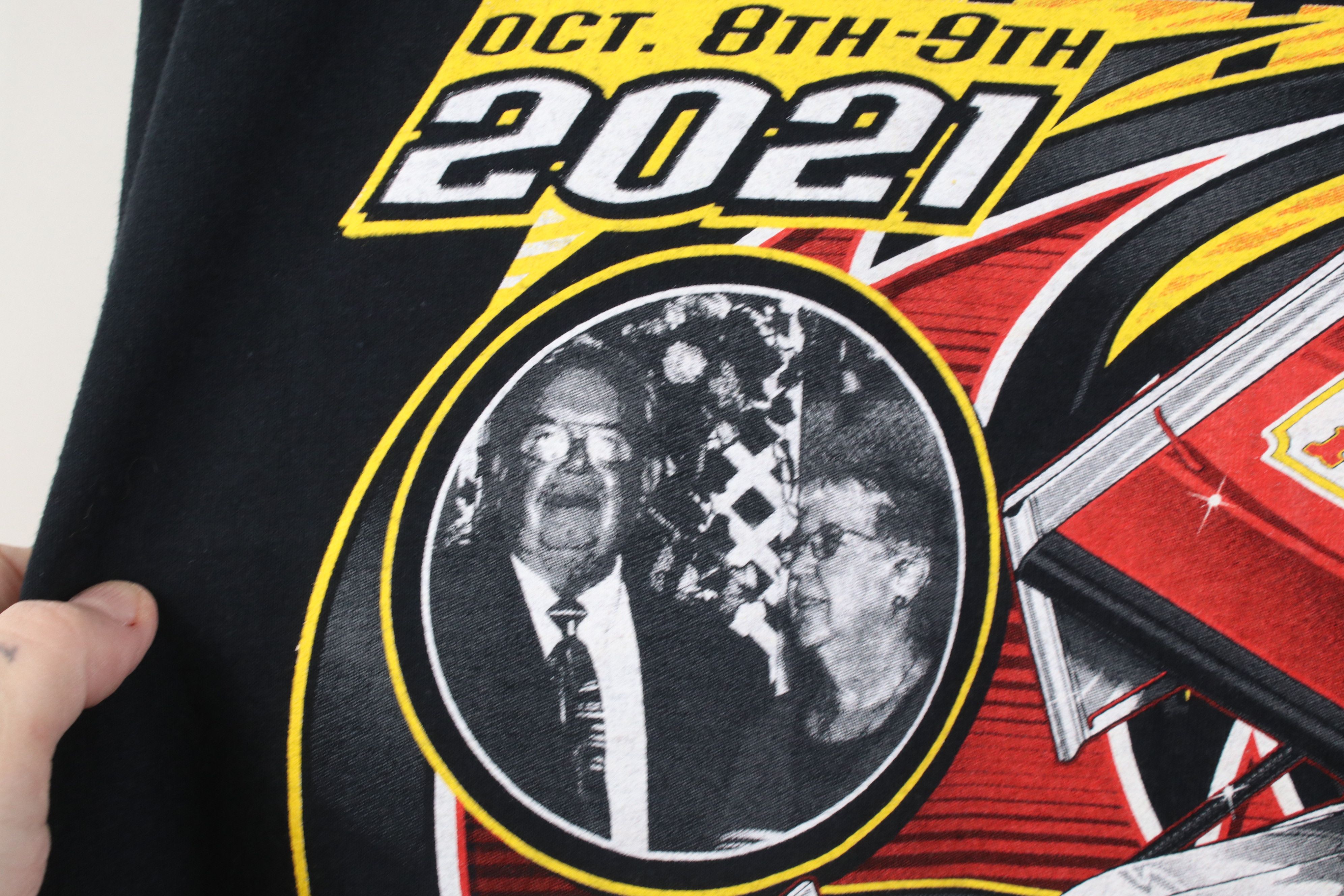Vintage Y2K Speedway Jim Joanne Ford Classic Tribal Racing T-Shirt Size US XXL / EU 58 / 5 - 12 Thumbnail